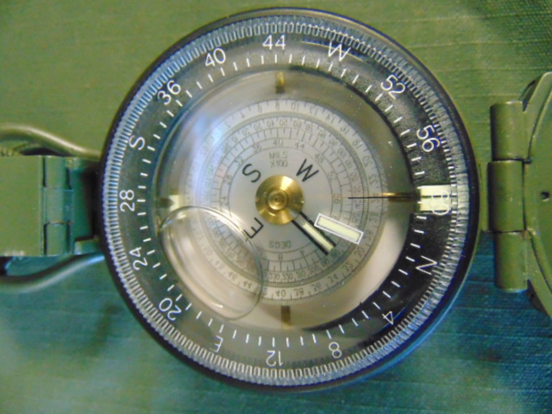 Francis Baker M88 Pristatic Compass - Image 3 of 3