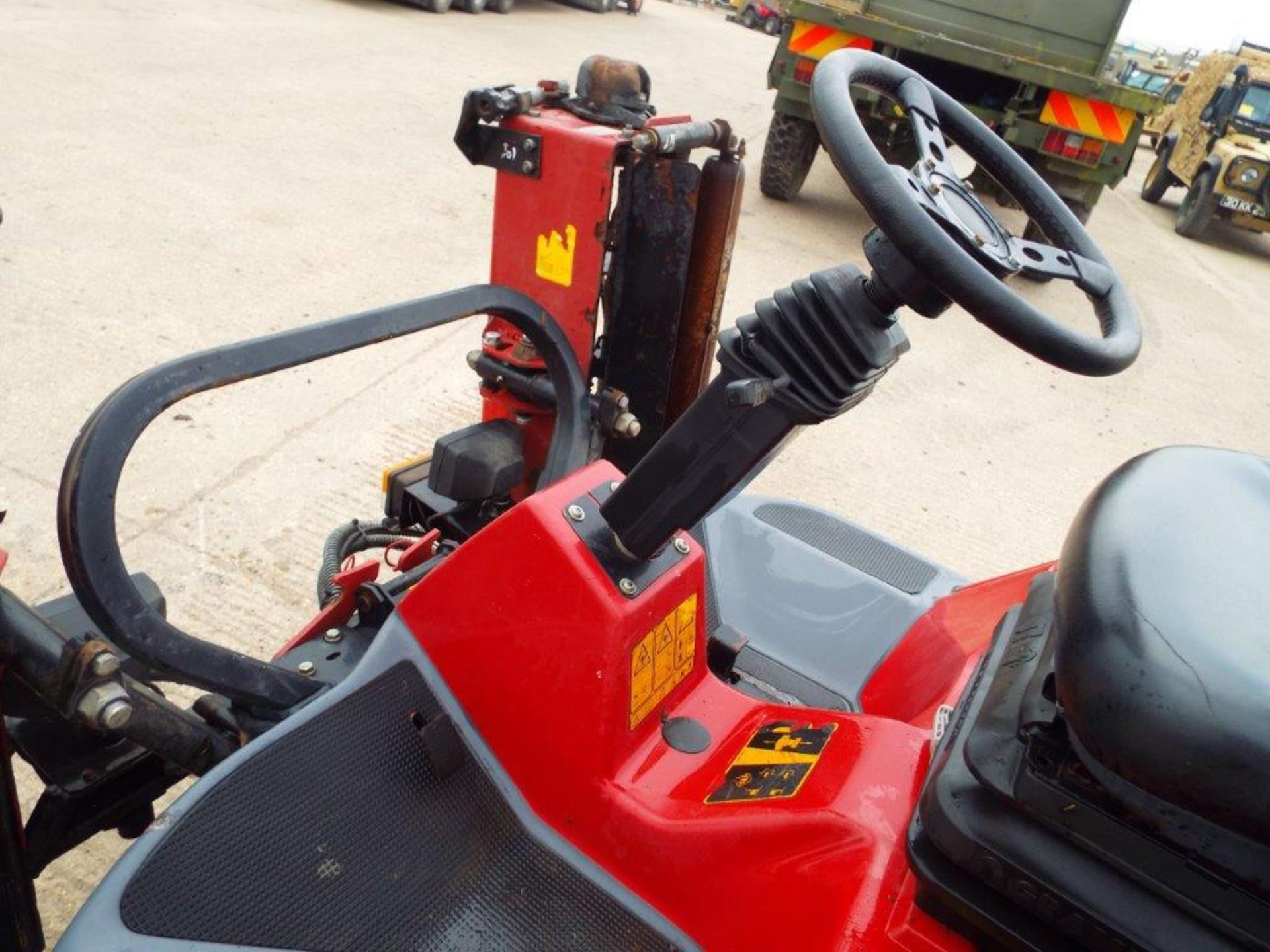 Toro LT340 4WD Triple Gang Ride on Mower - Bild 15 aus 27