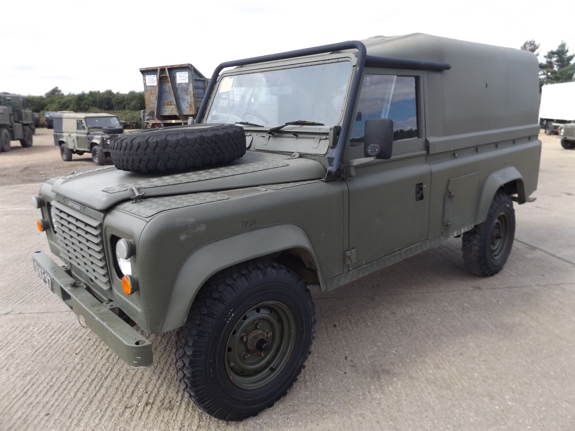 Land Rover TITHONUS 110 Hard Top - Image 3 of 18