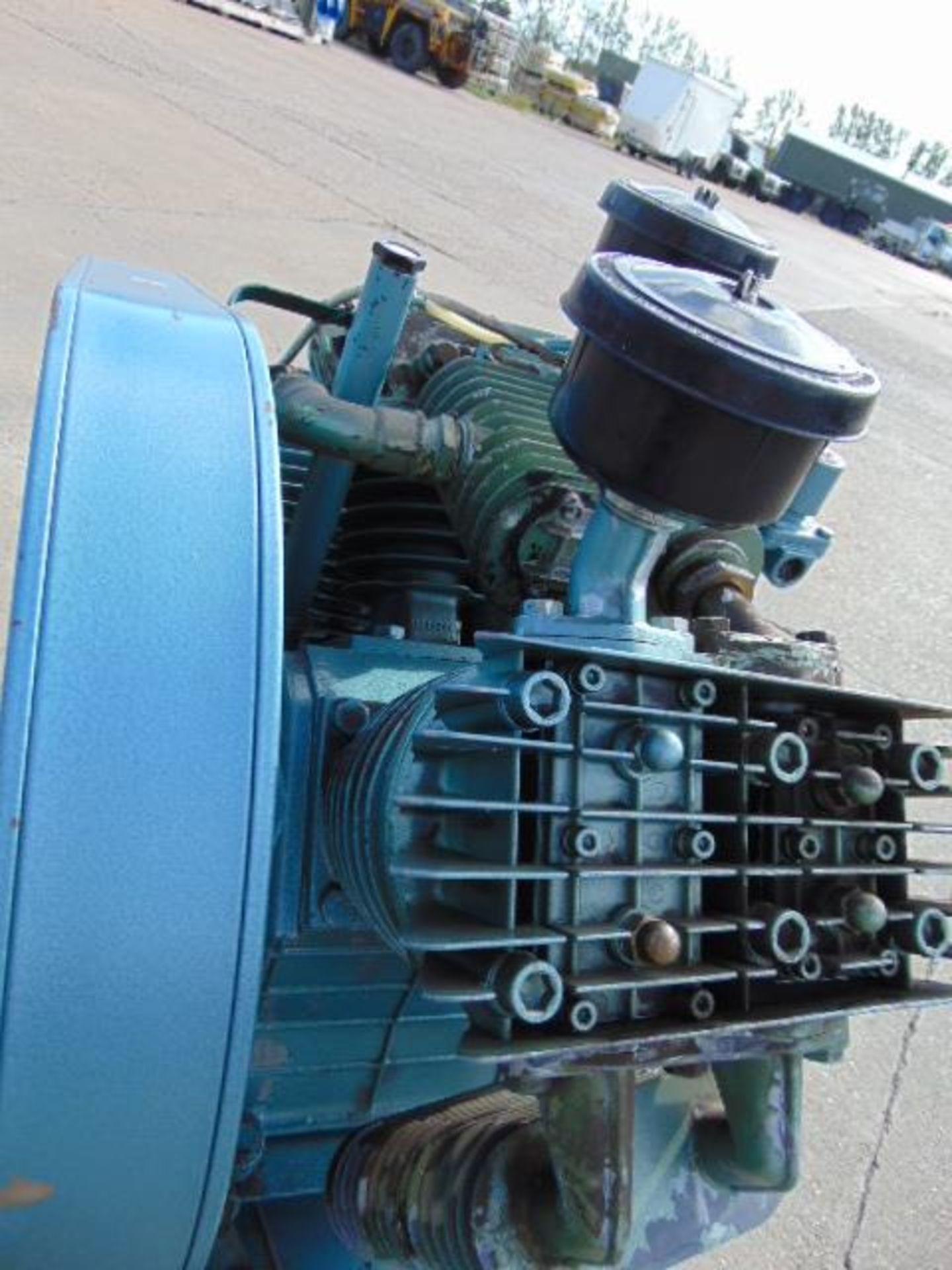 Air Master AM70E300 Compressor - Image 7 of 9