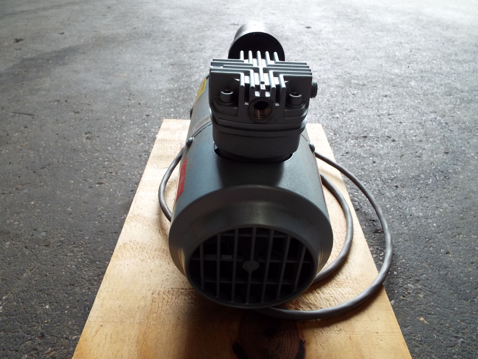 Gast 1H Oil-Less Vaccuum Pump - Bild 5 aus 6