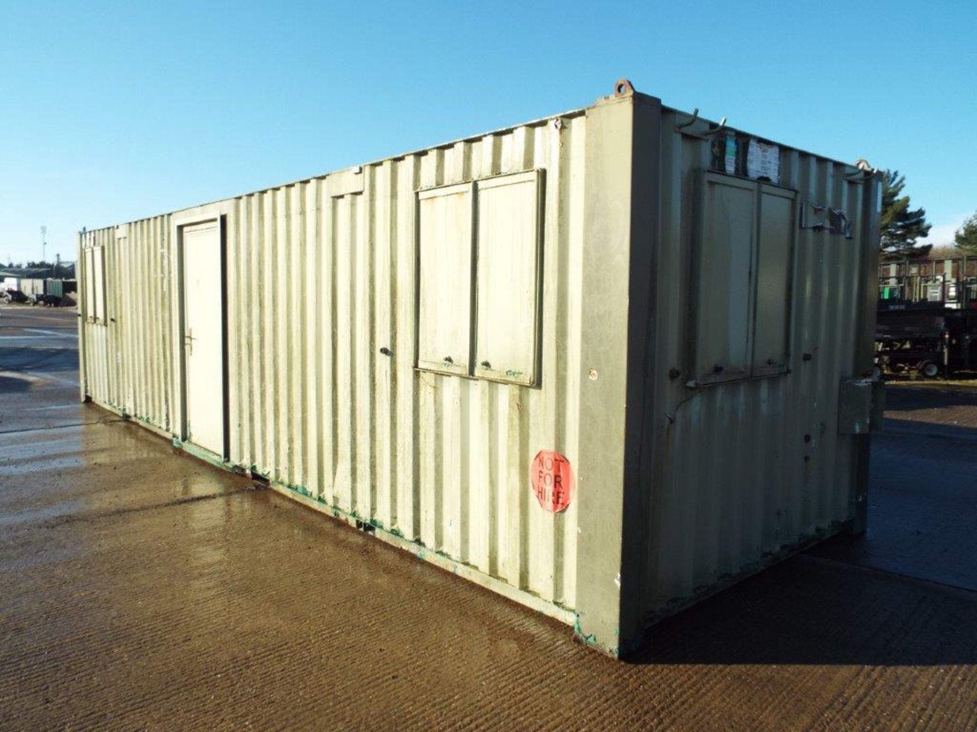 32' x 9' Anti-Vandal Portable Welfare / Office Unit - Image 9 of 22