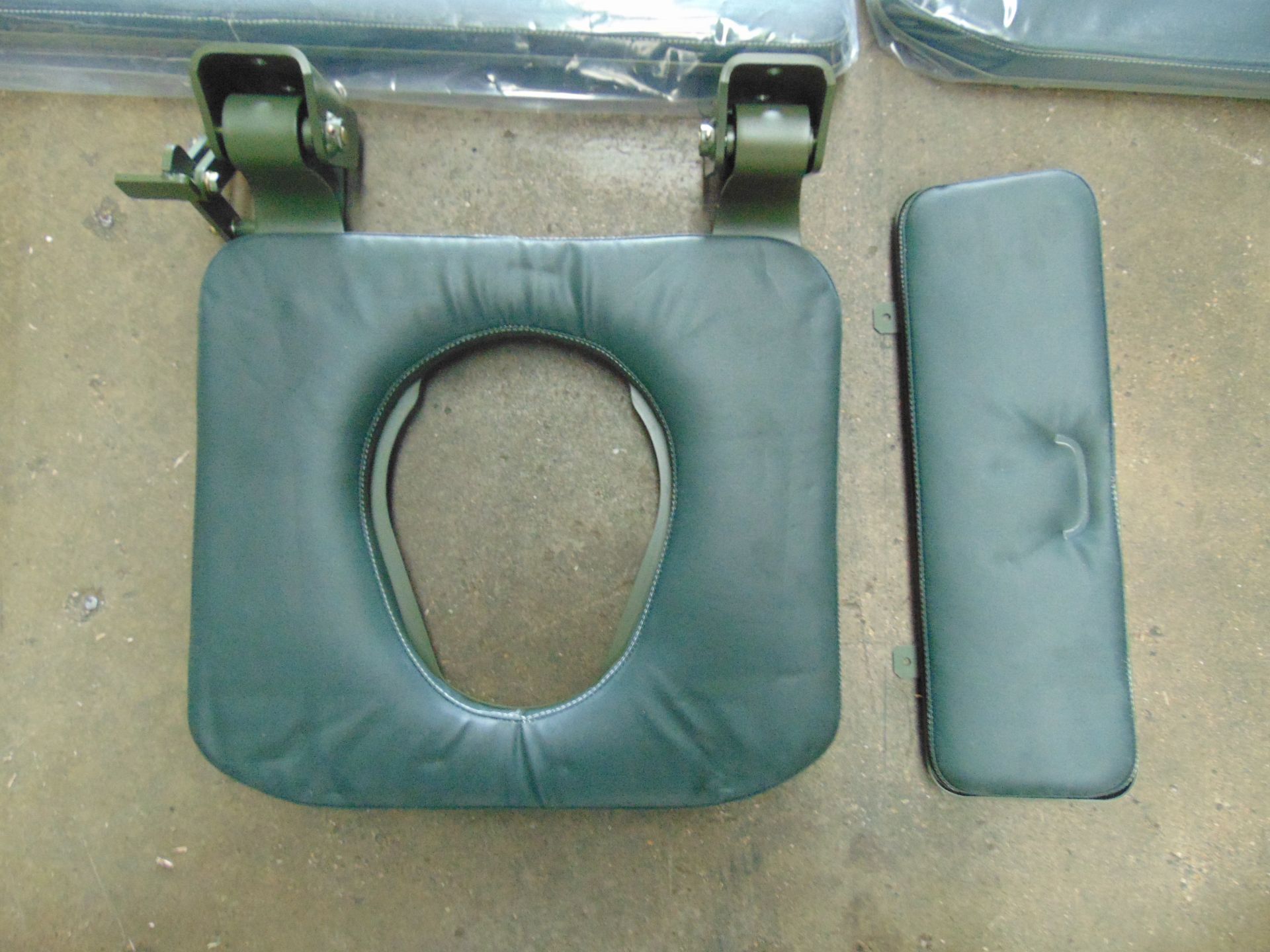 Unissued FV Crew Seating Assembly - Bild 5 aus 10