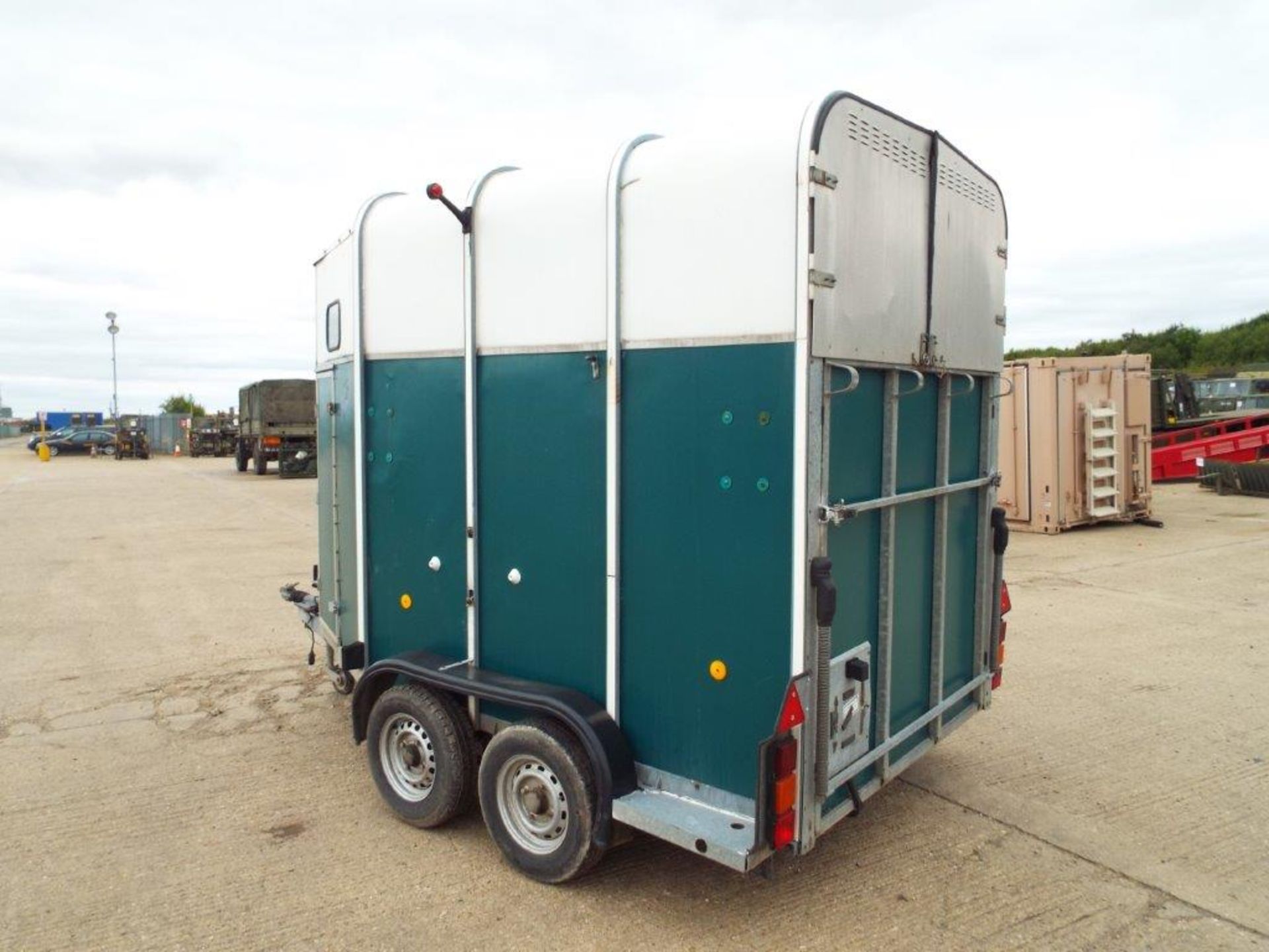 Ifor Williams Twin Axle 2 Horse Trailer - Image 8 of 25