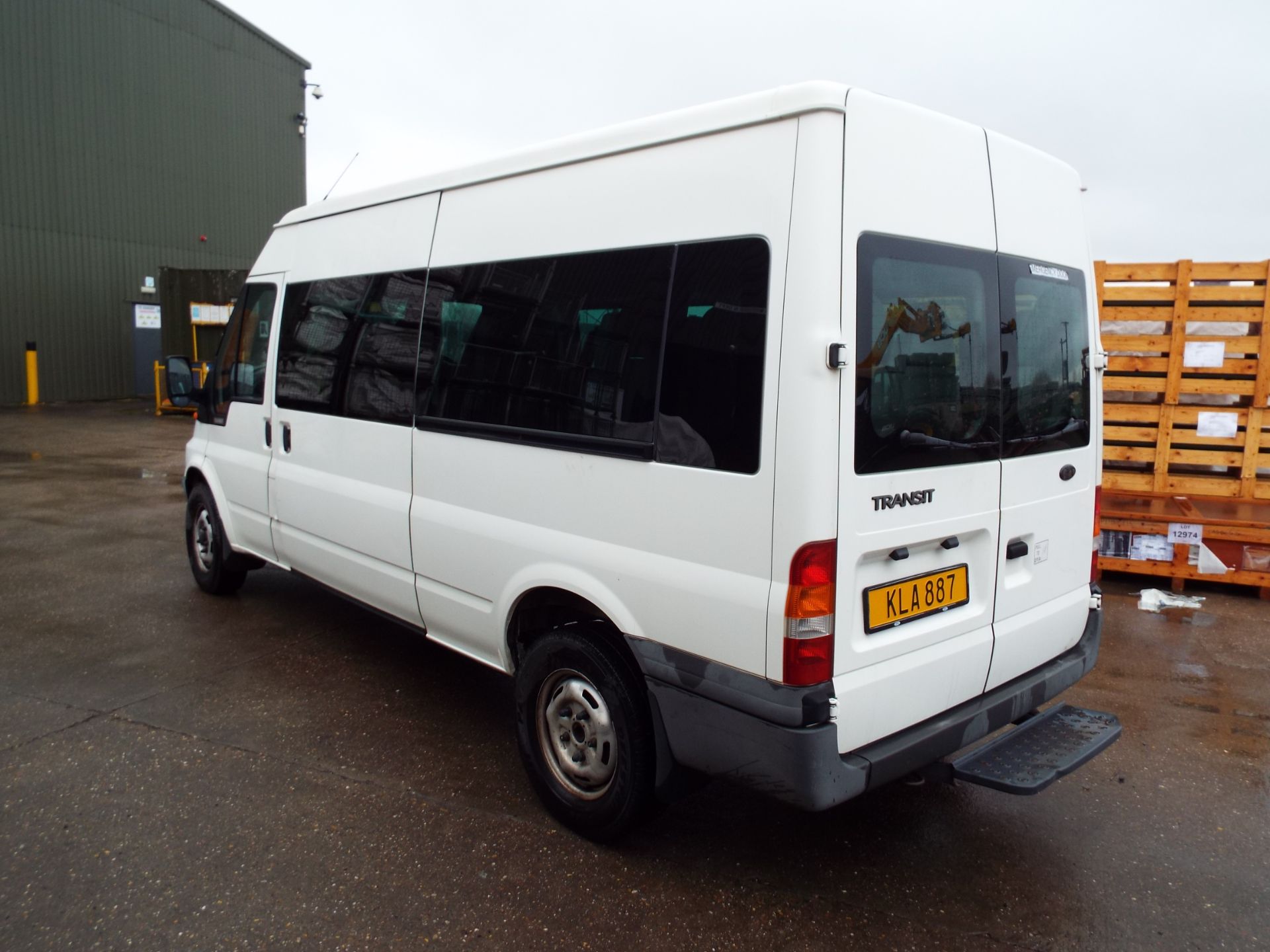 Ford Transit 11 Seat Minibus - Image 5 of 20