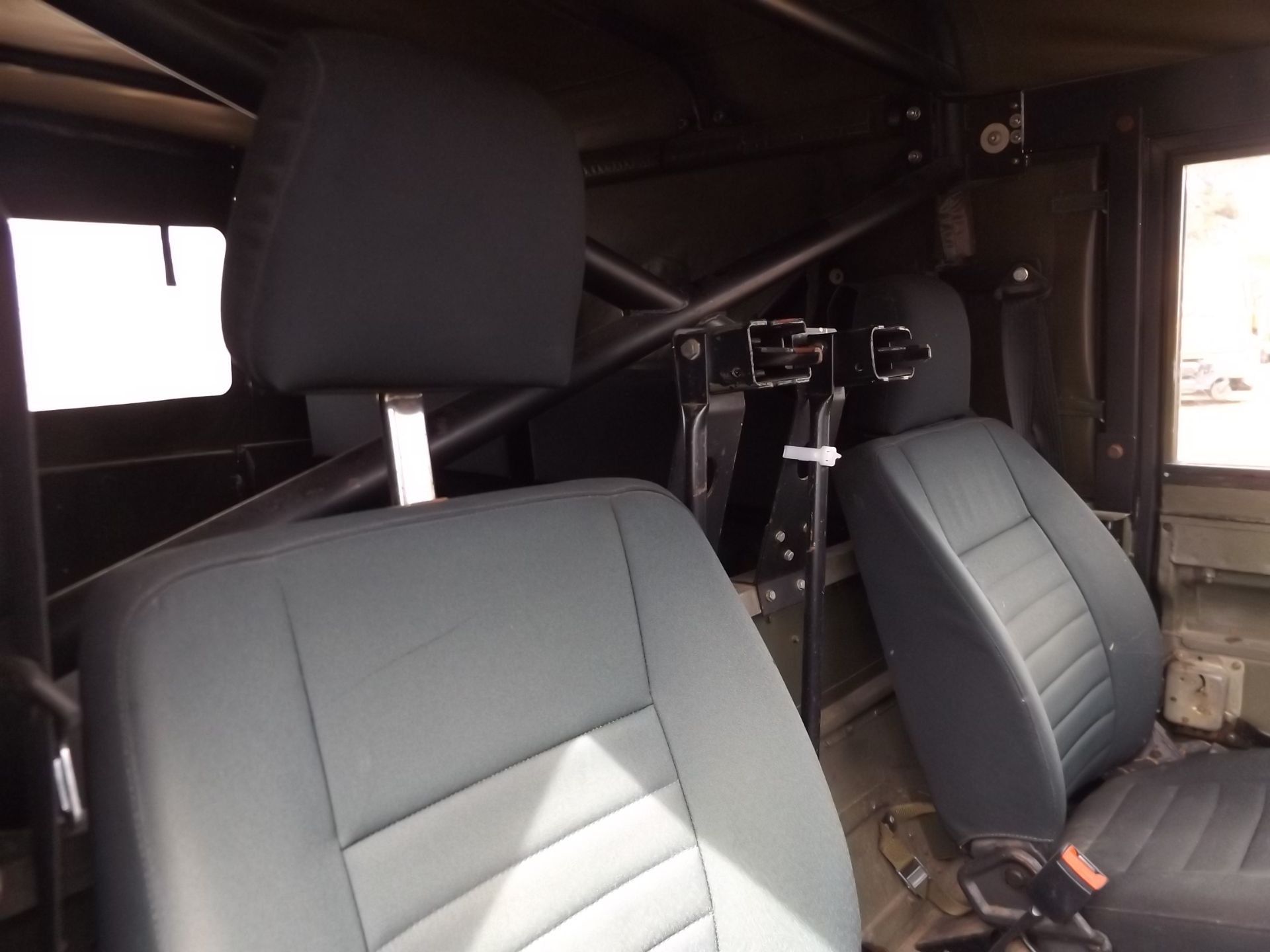 Land Rover Defender TITHONUS 110 Soft Top R380 Gearbox - Bild 11 aus 18