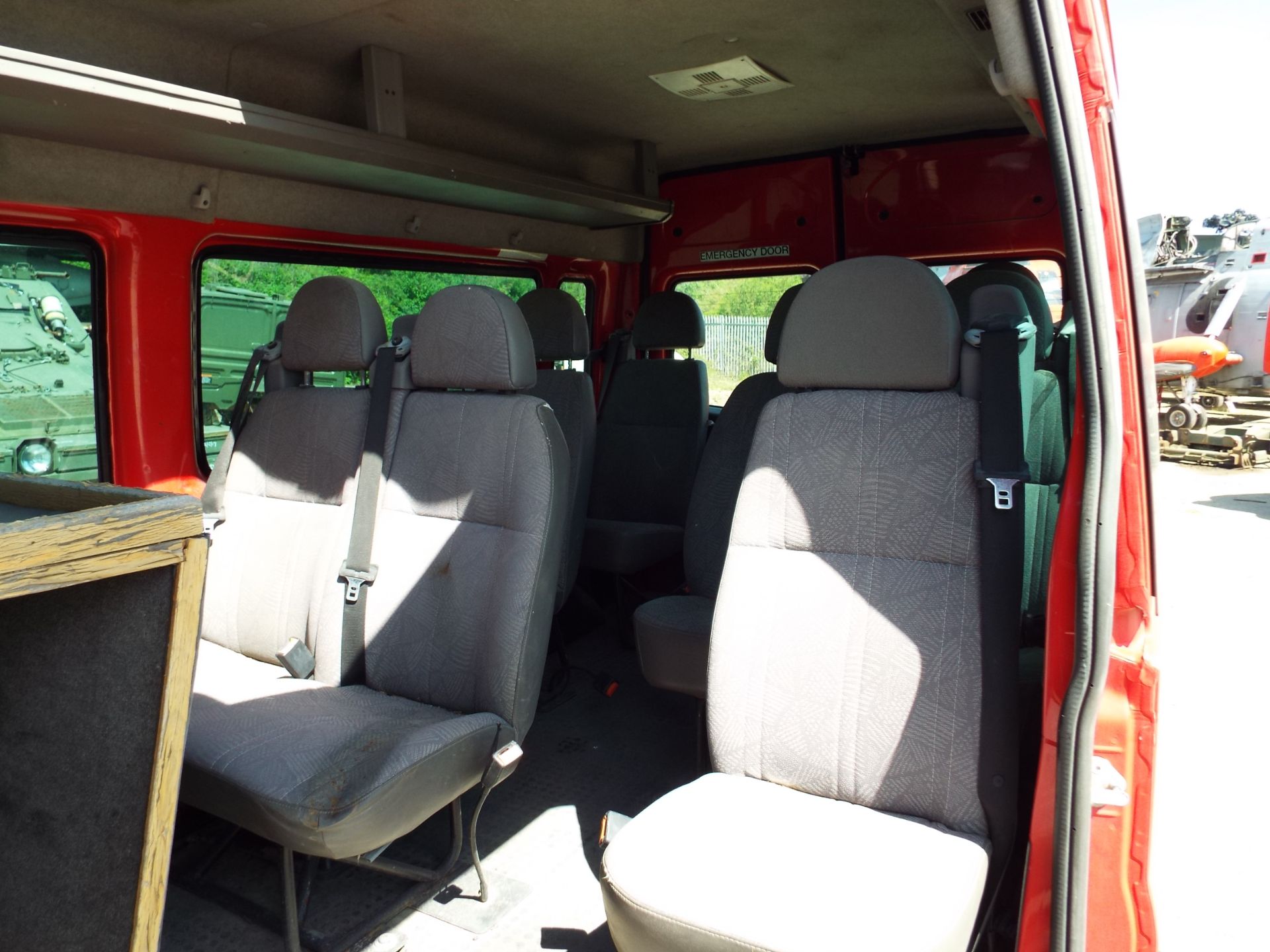 Ford Transit 12 Seat Minibus - Bild 11 aus 15