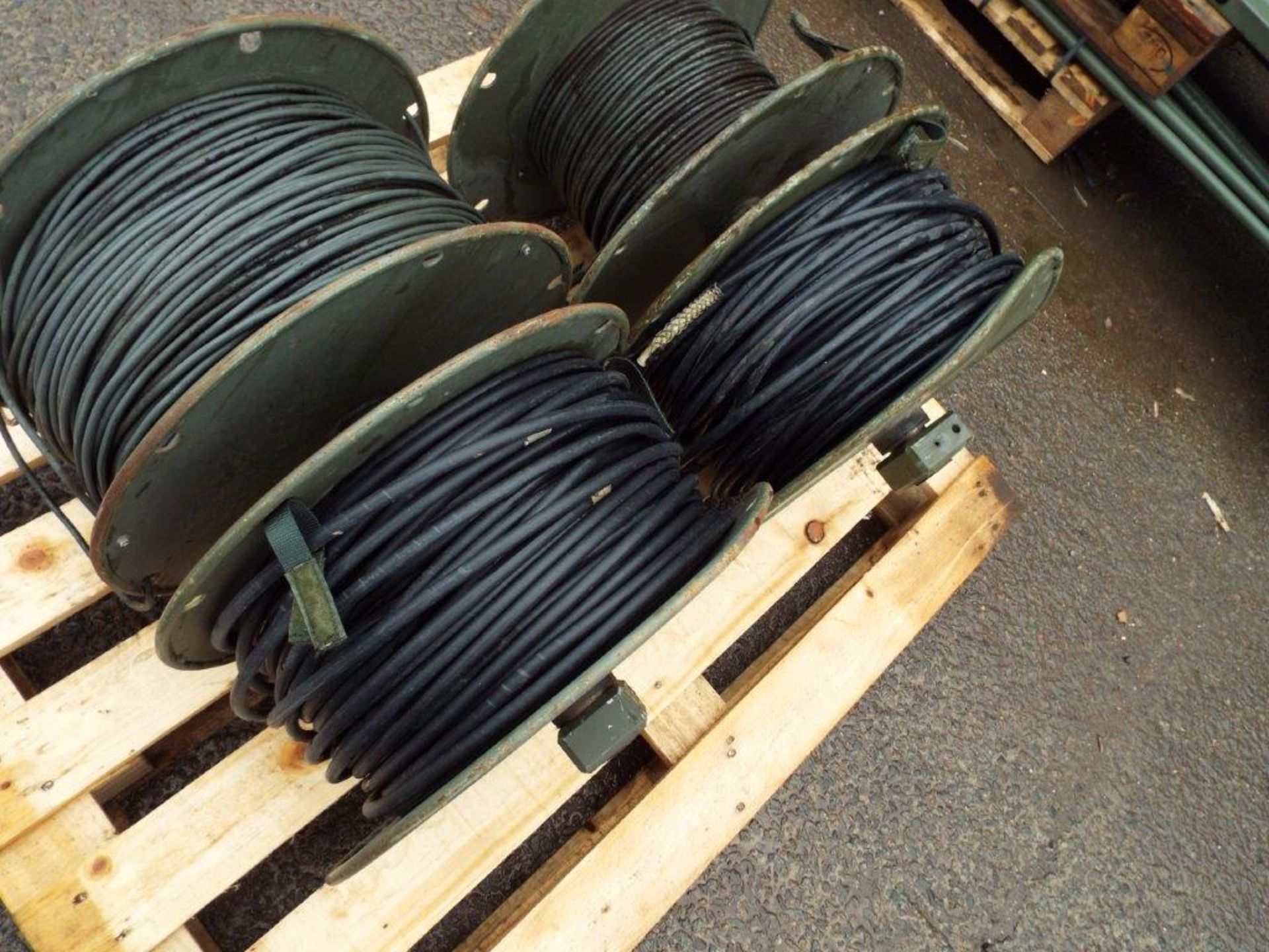 2 x Heavy Duty Twin Cable Drums - Image 3 of 6