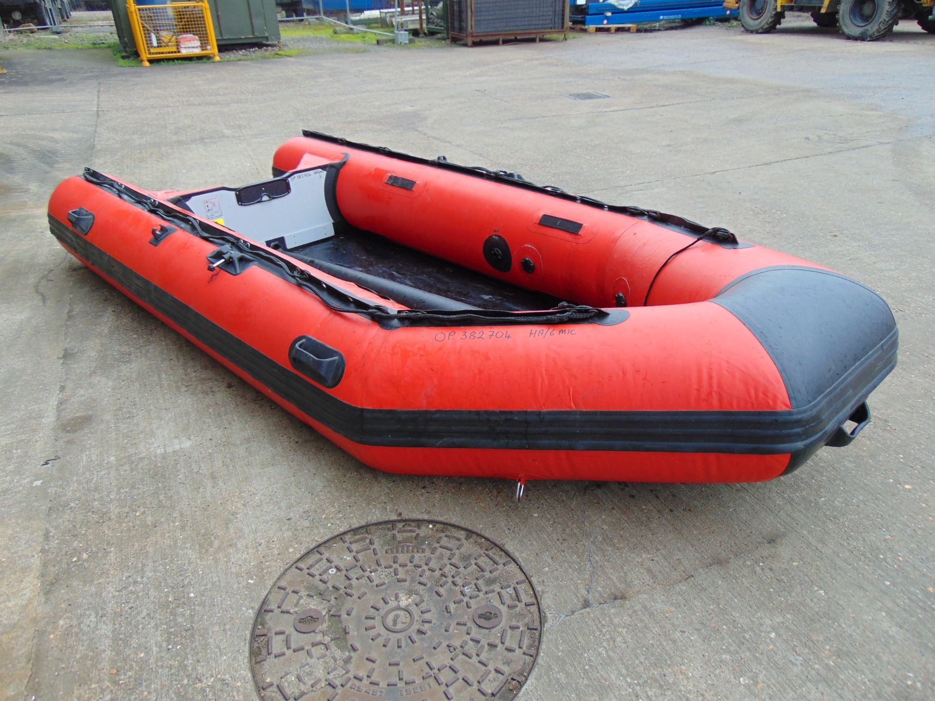 UK Fire Service Inflatable Flood Rescue Boat - Bild 4 aus 15