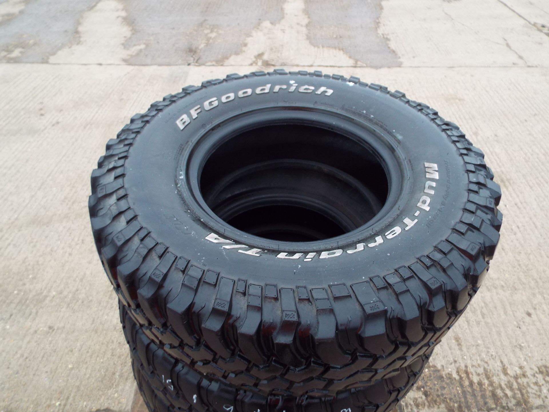 4 x BF Goodrich Mud Terrain TA LT 285/75 R16 Tyres - Image 2 of 7