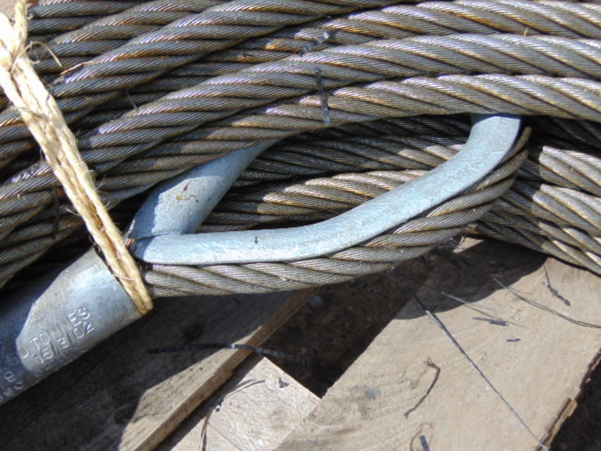 Heavy Duty Hall Bros Roll of 60m 19mm 21.5 tonne Crane/Winch Wire Rope - Image 2 of 5