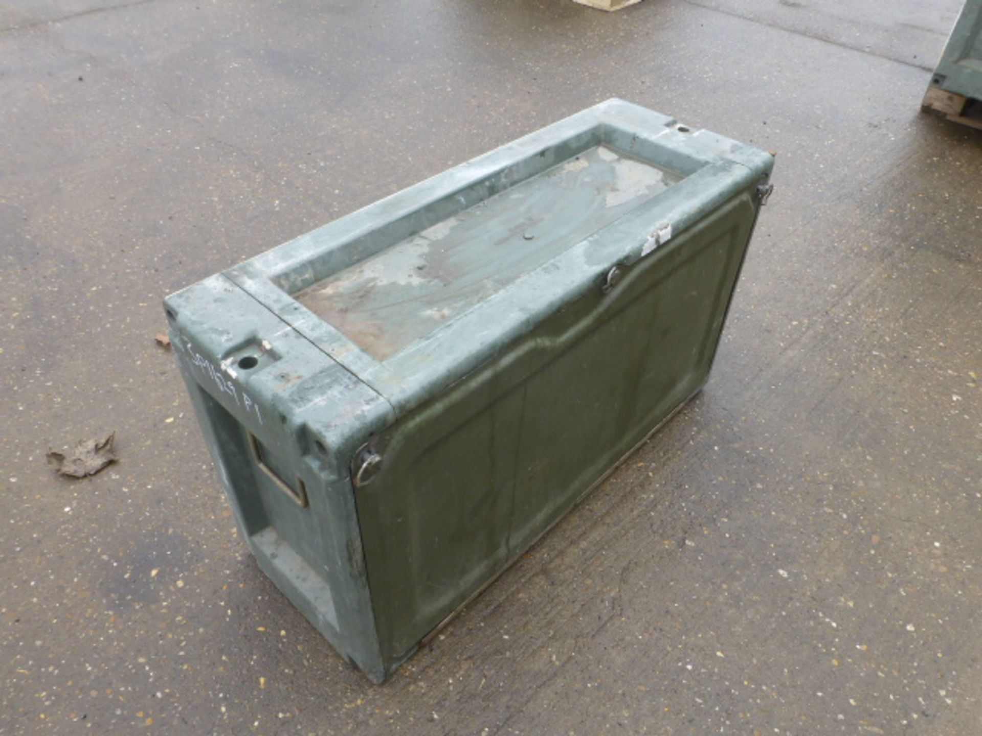 10 x Heavy Duty Interconnecting Storage Boxes - Image 3 of 7