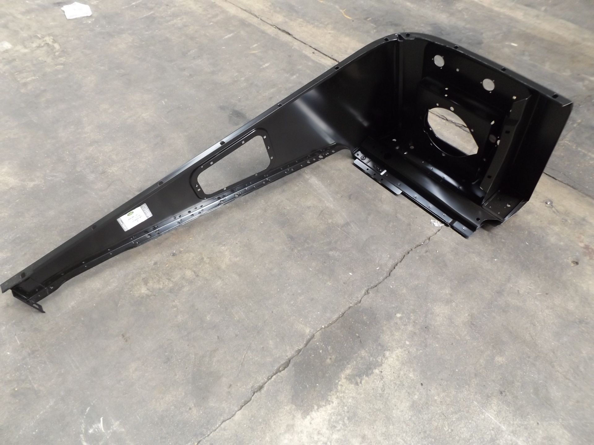 Land Rover Defender RH Inner Wing Panel LR020621 - Bild 4 aus 6