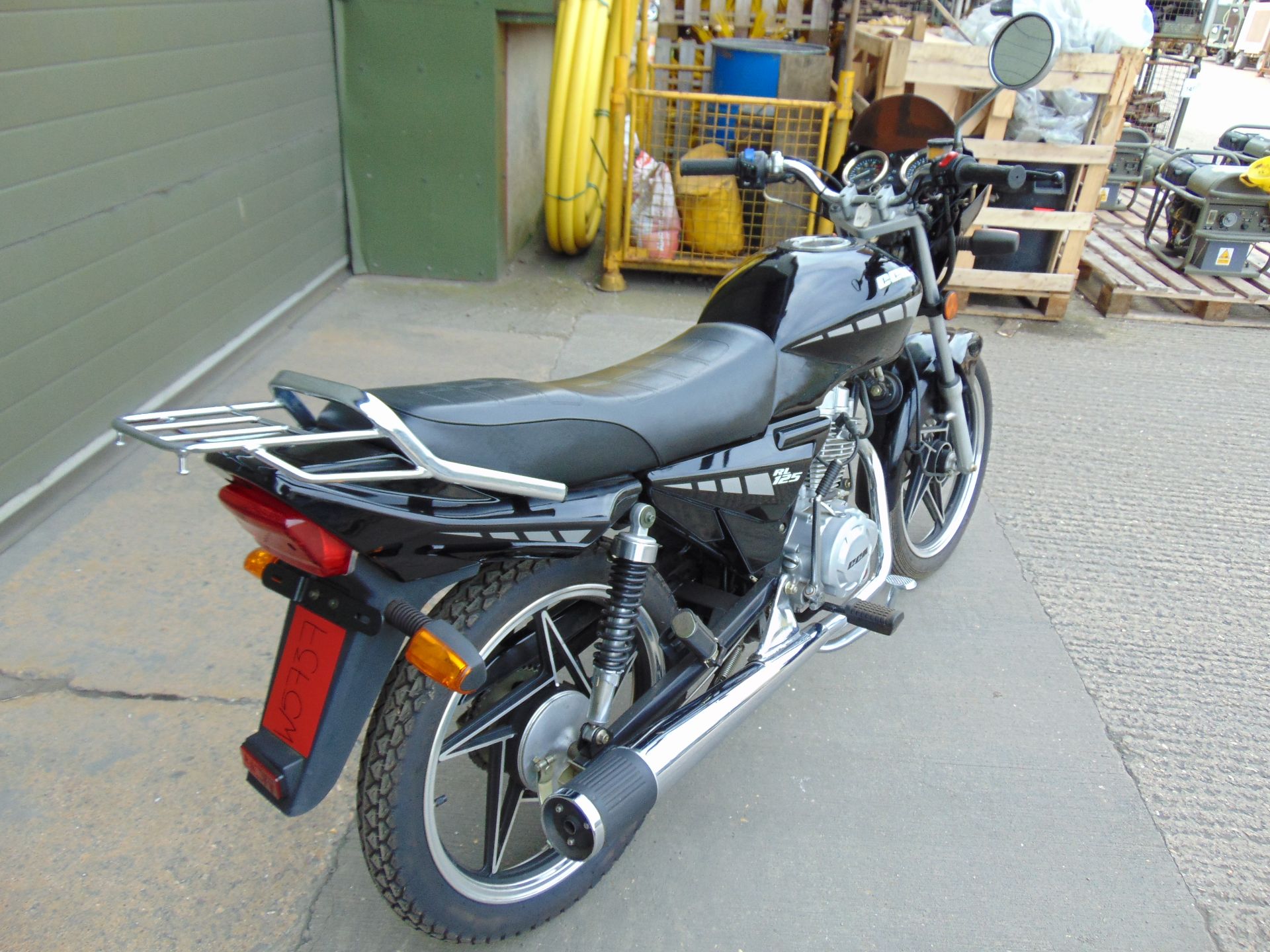 CCM RL 125 Motorbike - Image 4 of 12