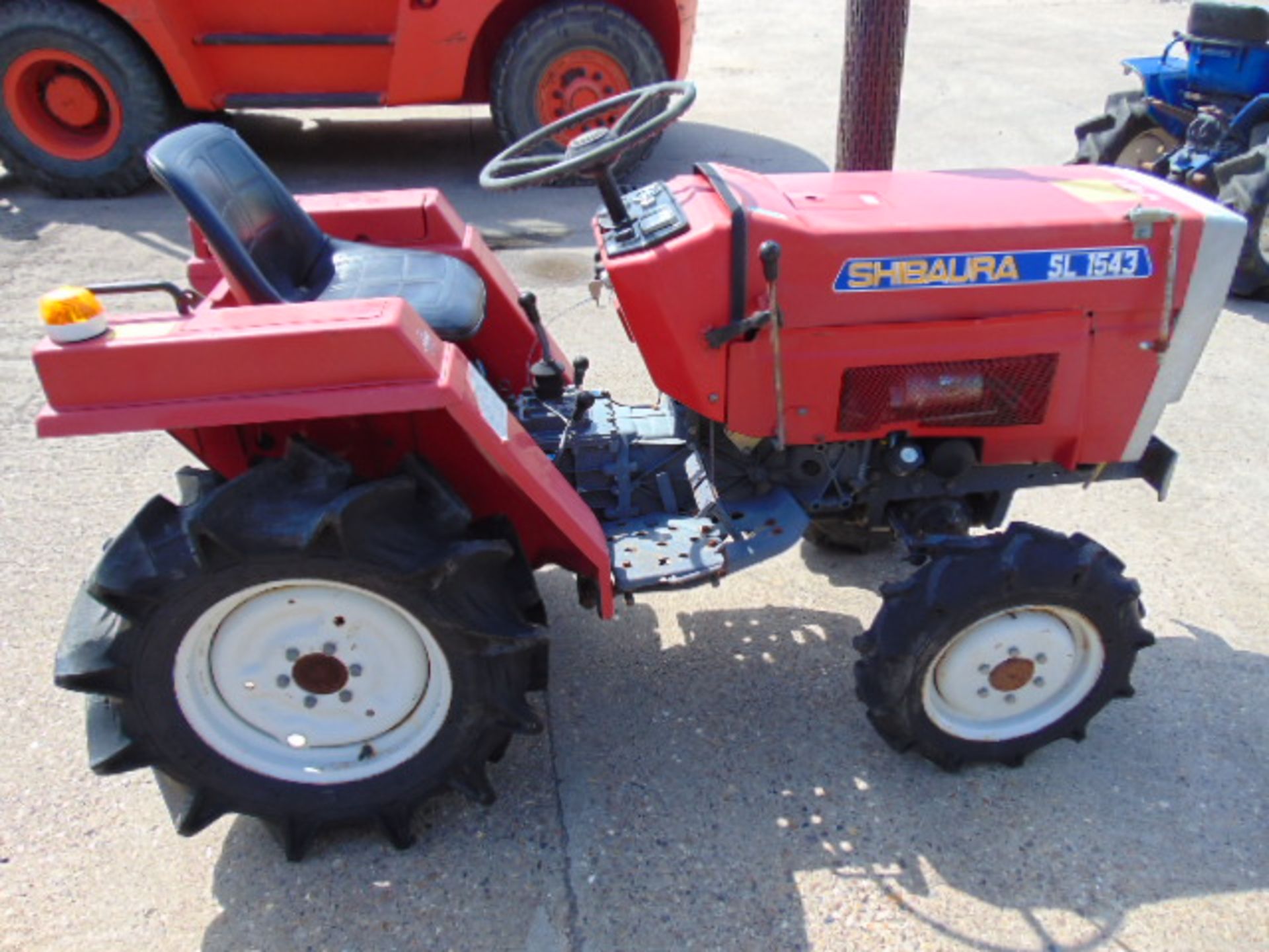 Shibaura SL1543 4WD Compact Tractor 324 hours - Image 8 of 16