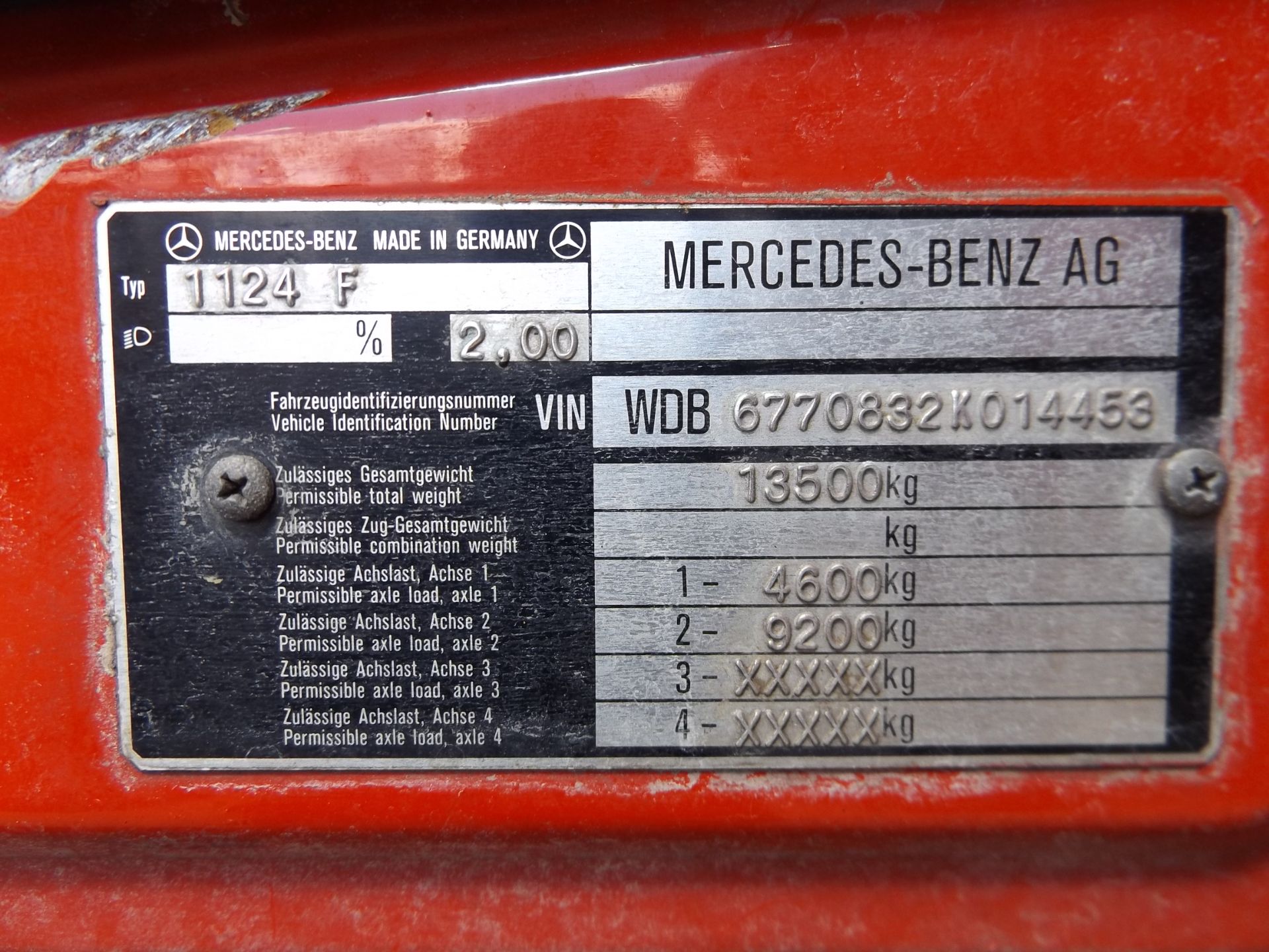 Mercedes 1124 Fire Engine - Image 16 of 16