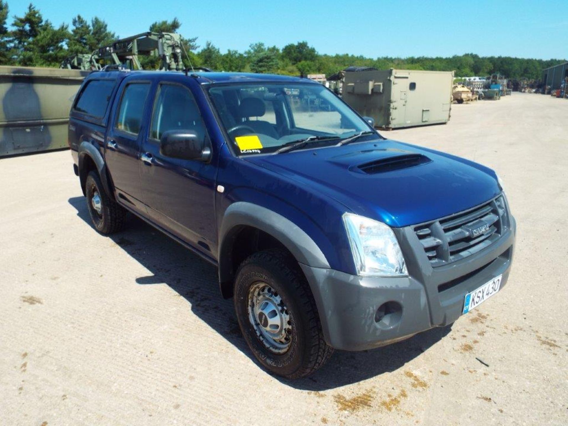 Isuzu D-Max Double Cab 2.5 Diesel 4 x 4 Pickup