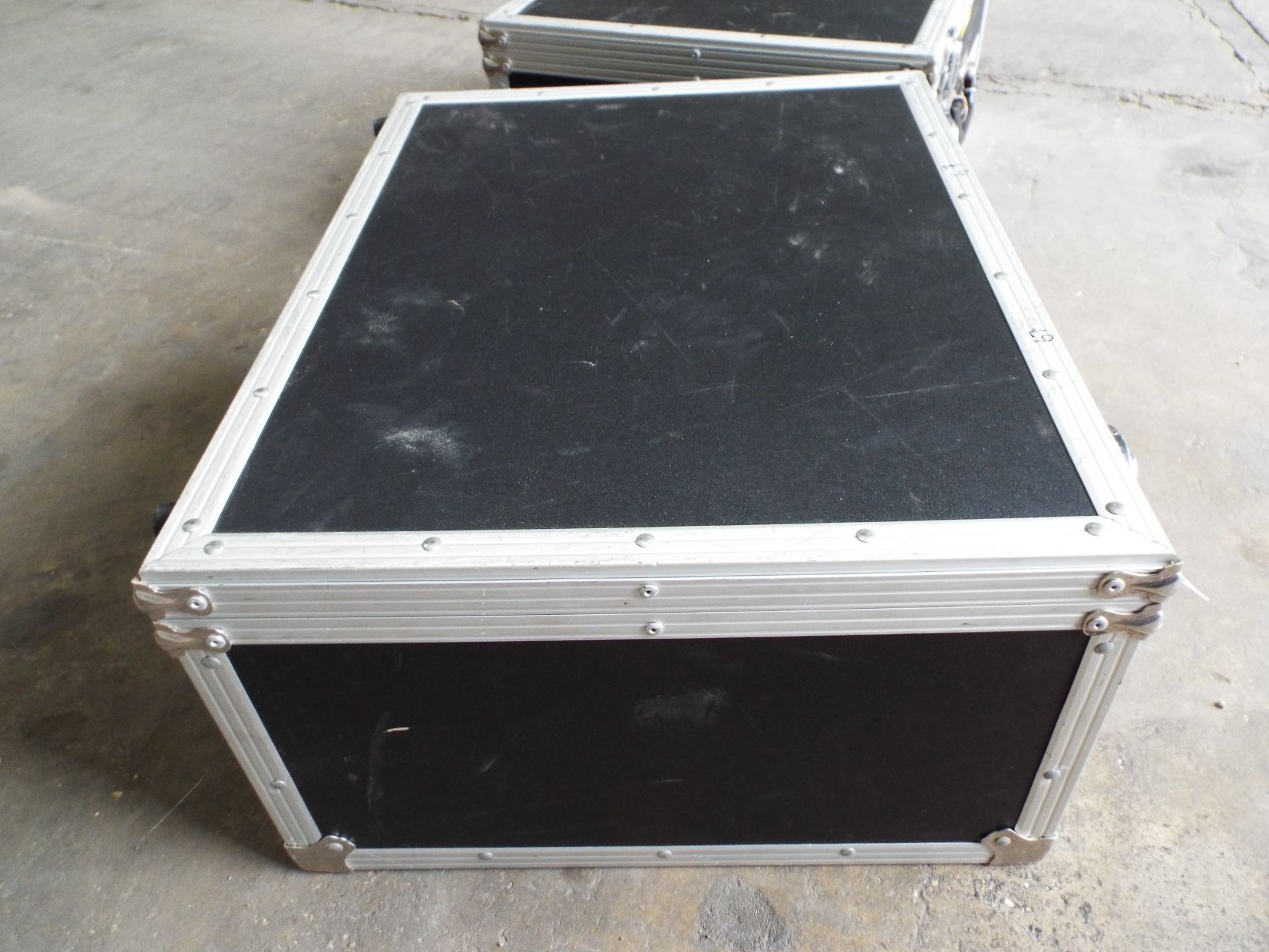 2 x Heavy Duty Transit Cases - Image 4 of 7