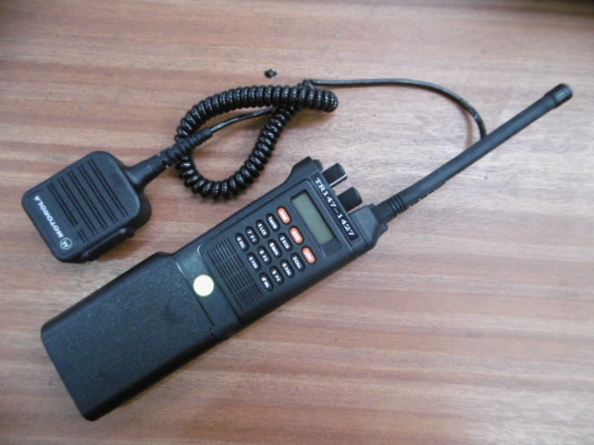 2 x Unissued Motorola Systems Saber Handie Talkie Kits - Bild 2 aus 9