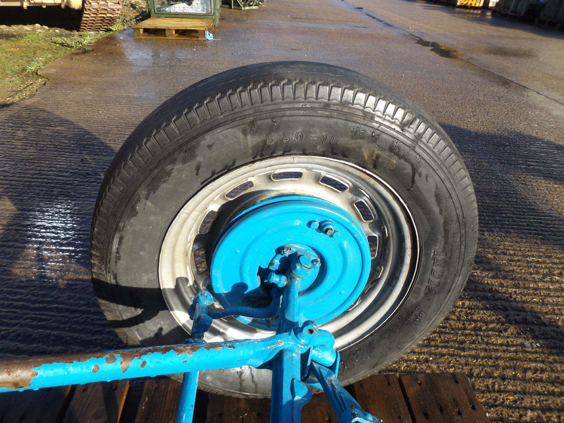 Wheel, Tyre and Steering Assembly - Image 6 of 7