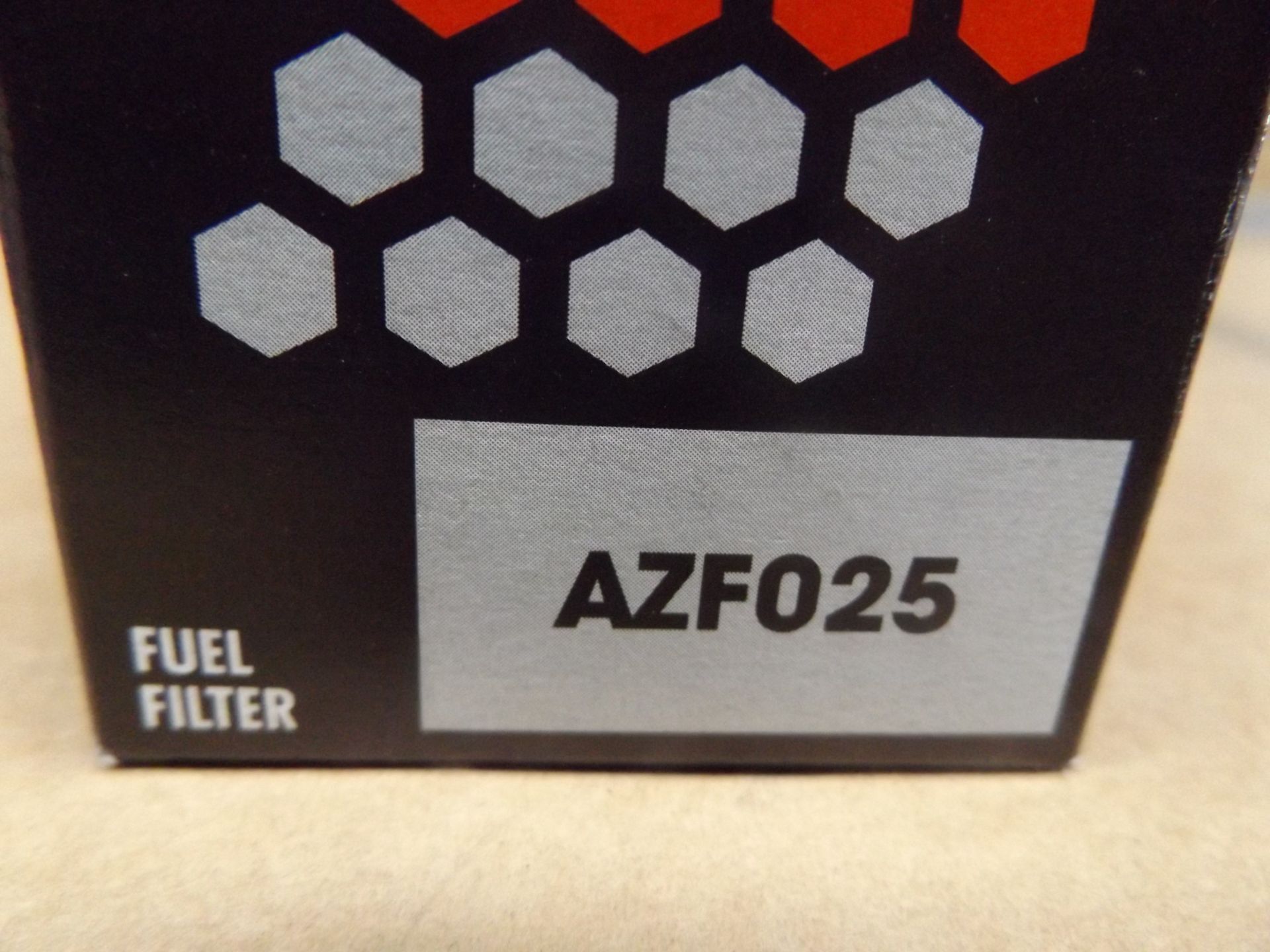 200 x Land Rover Fuel Filter Elements P/No JS660L - Image 6 of 8