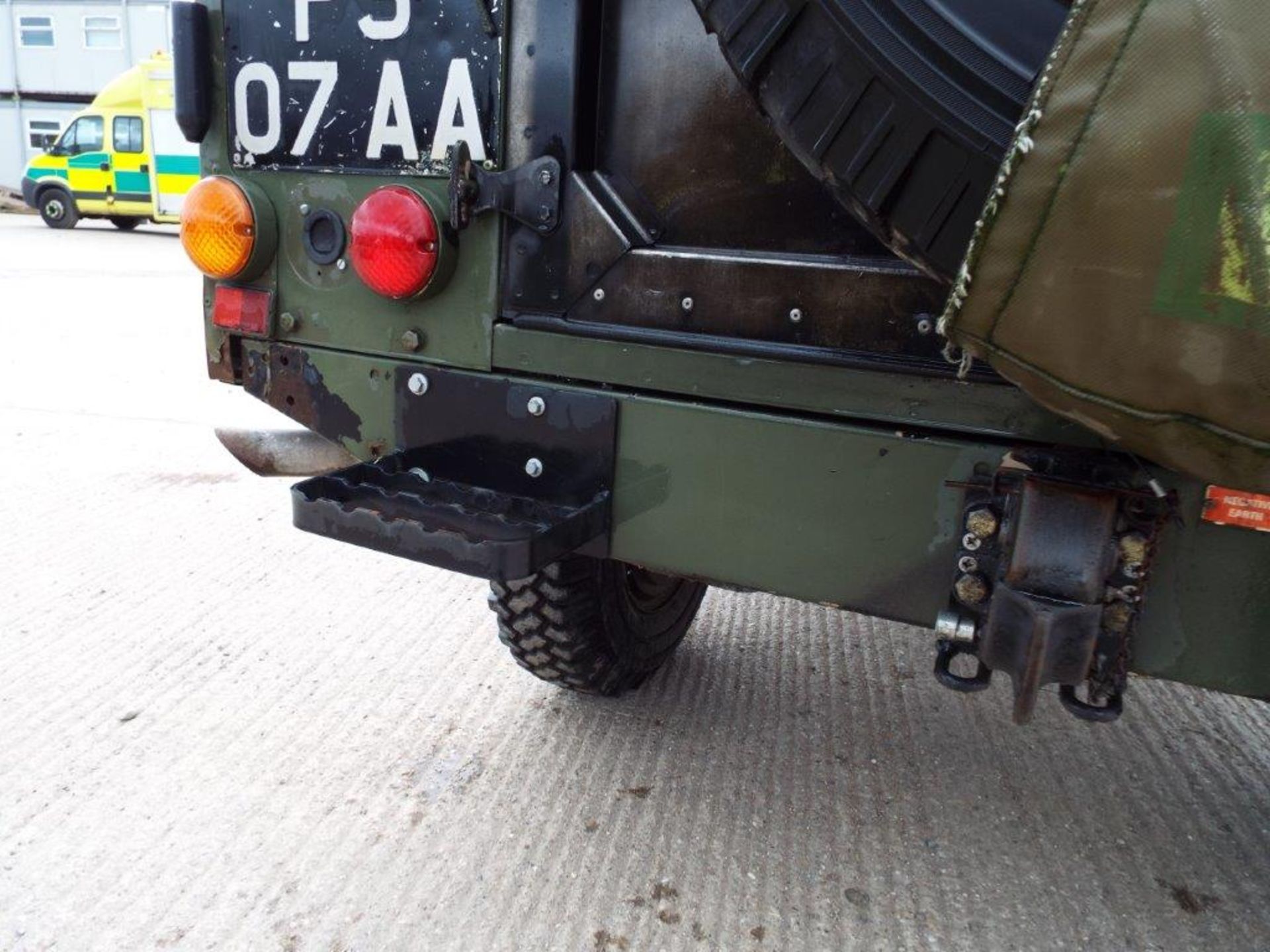 Military Specification Land Rover Wolf 110 Soft Top - Image 22 of 26