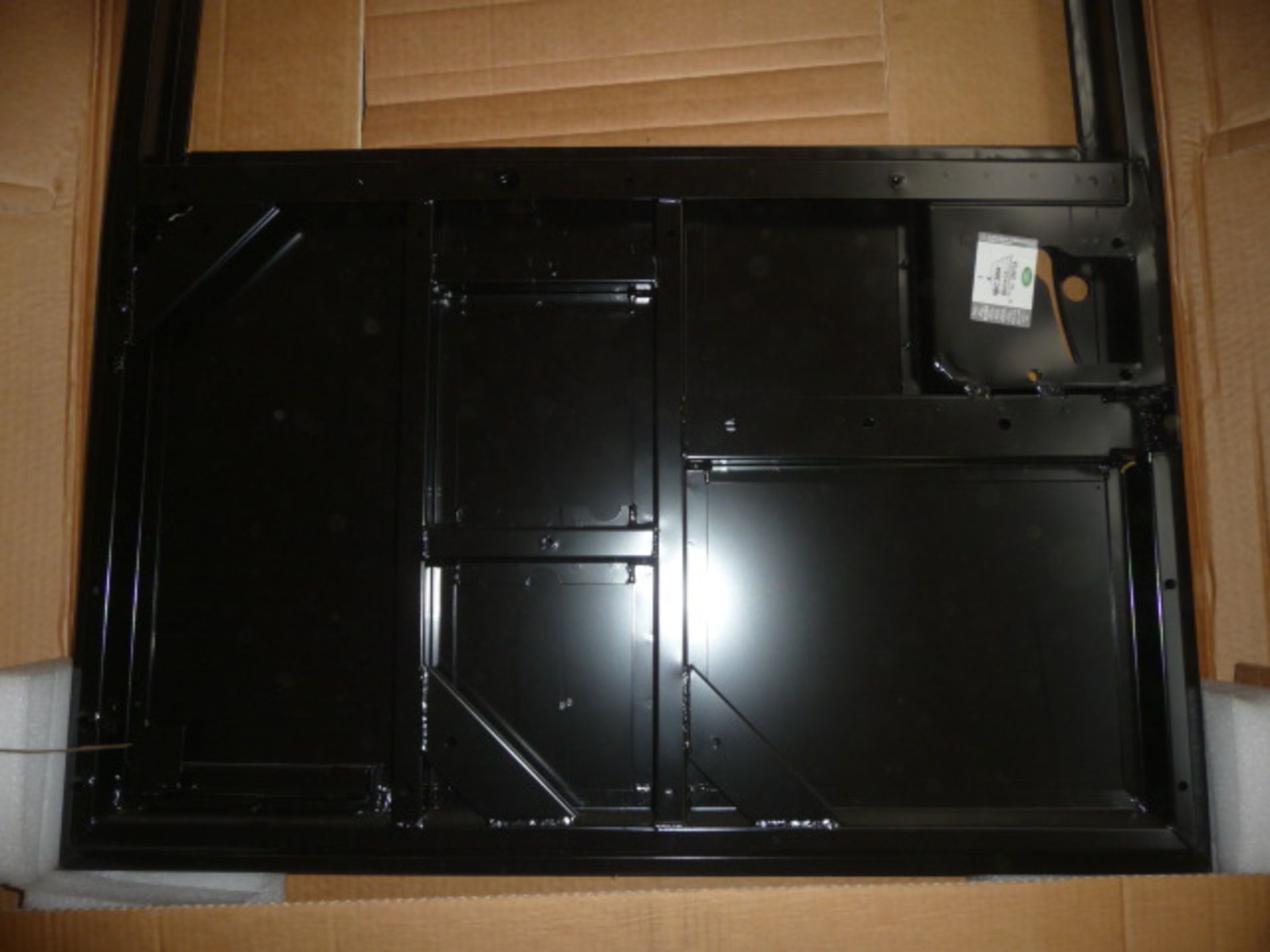 Land Rover Defender RRC3664 - Rear End Door Assy - Image 2 of 5