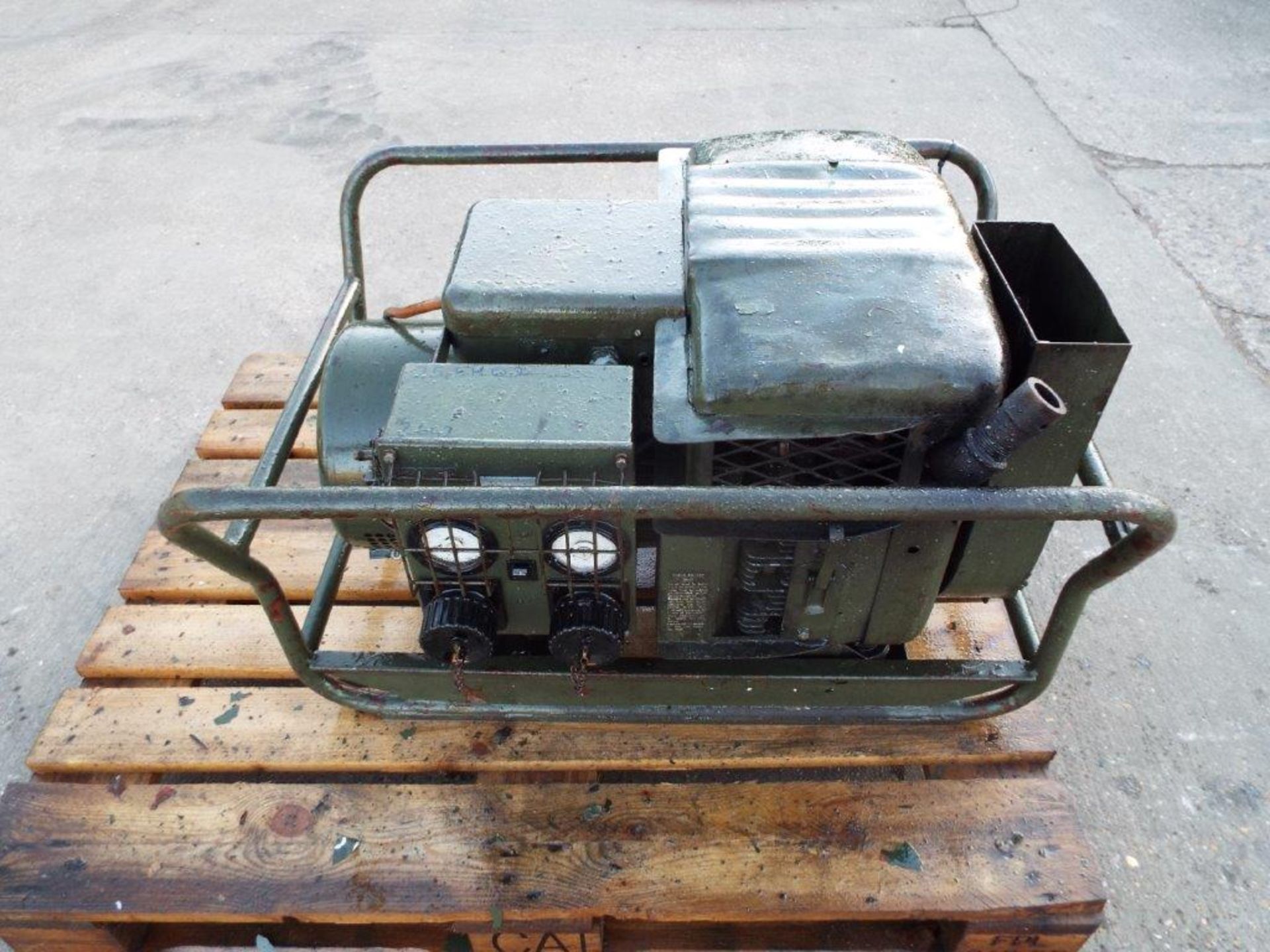 Onan 5.5CCk-53 3.5 kVA, 120/240V Generator - Image 2 of 15