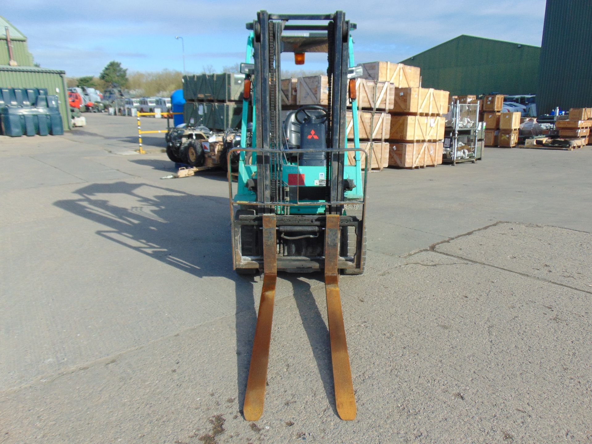 Mitsubishi FD20K Counter Balance Diesel Forklift - Image 2 of 16