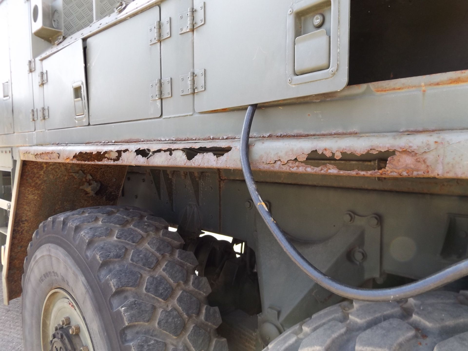 Foden 6x6 Recovery Vehicle which is Complete with Remote and EKA Recovery Tools - Image 19 of 24