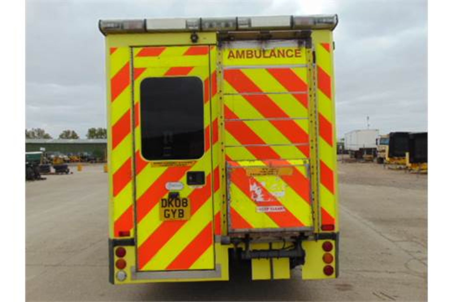 Mercedes Sprinter 515 CDI Turbo diesel ambulance - Image 7 of 21