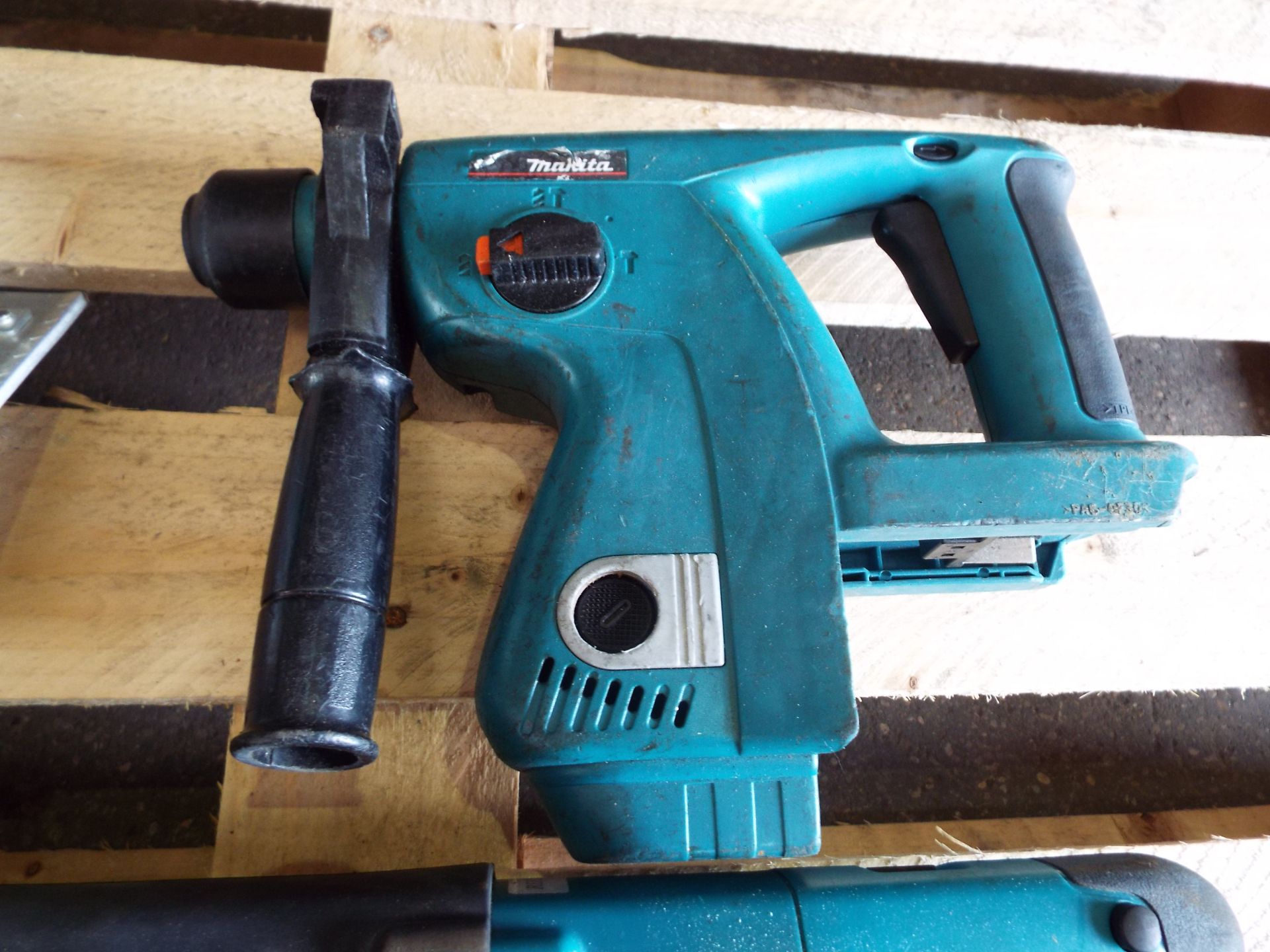 3 x Makita Power Tools with Batteries and Charger - Image 4 of 10