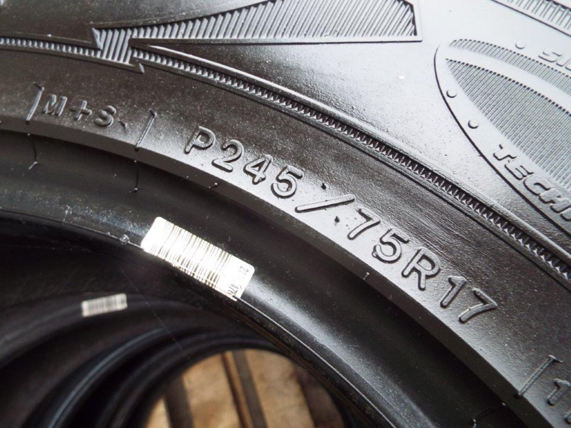 5 x Goodyear Wrangler Silentarmour P245/75 R17 Winter Tyres - Image 5 of 11