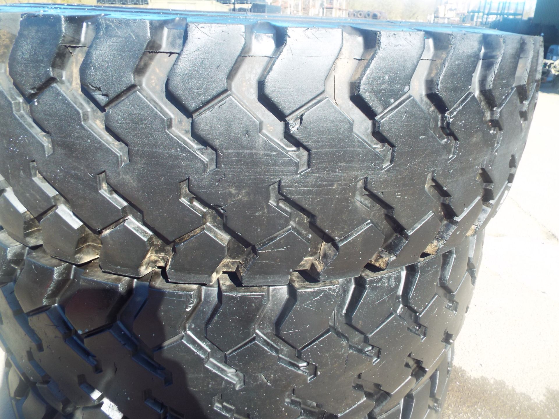 4 x Continental 14.00 R20 Tyres - Image 8 of 8