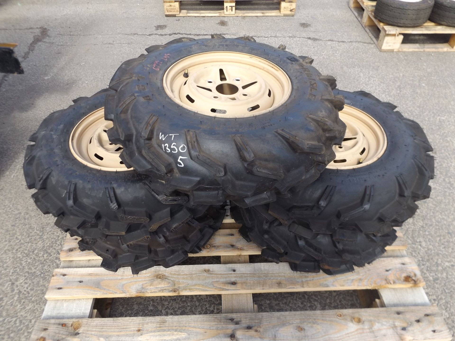 5 x Carlisle ACT 25x8R12 ATV Tyres complete with rims