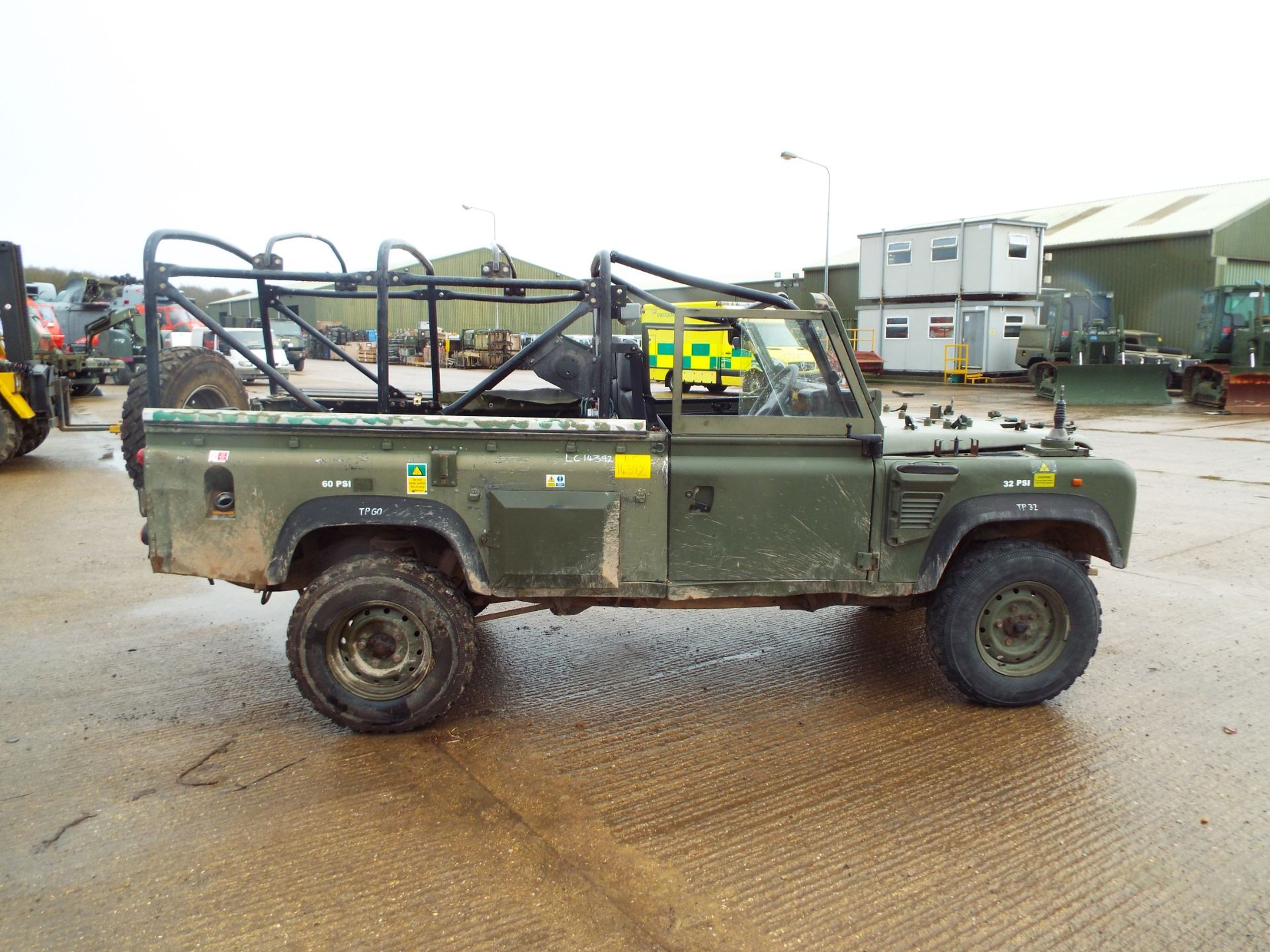 Military Specification Land Rover Wolf 110 Hard Top - Image 9 of 27