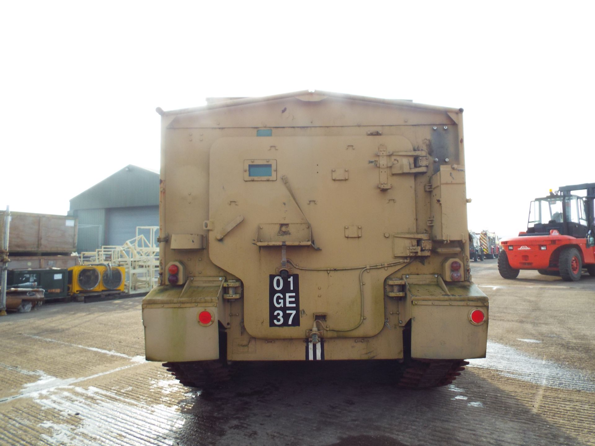 FV105 Sultan Armoured Personnel Carrier - Image 6 of 28