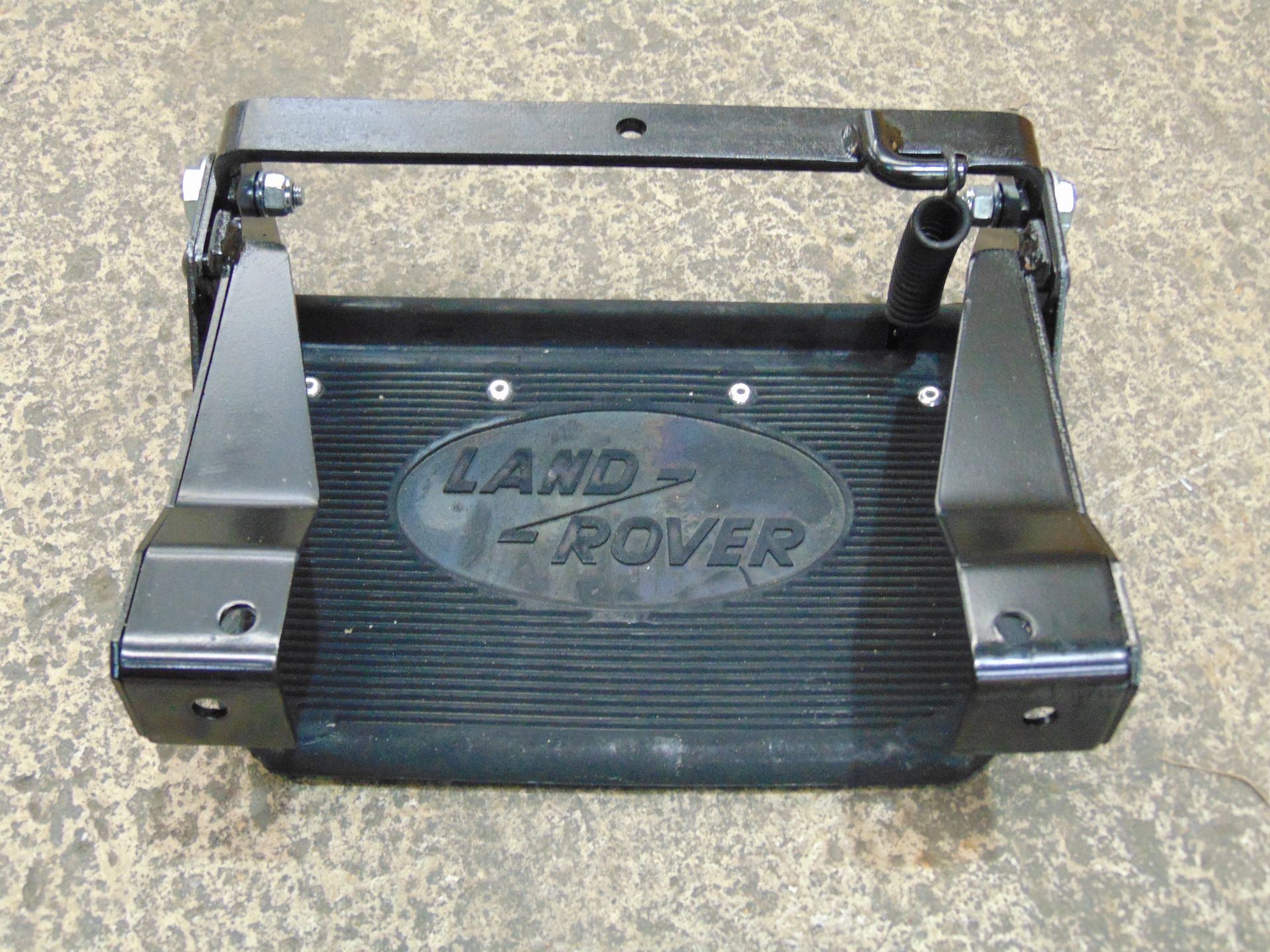 Land Rover Defender Rear Step Kit STC7631 - Image 2 of 7