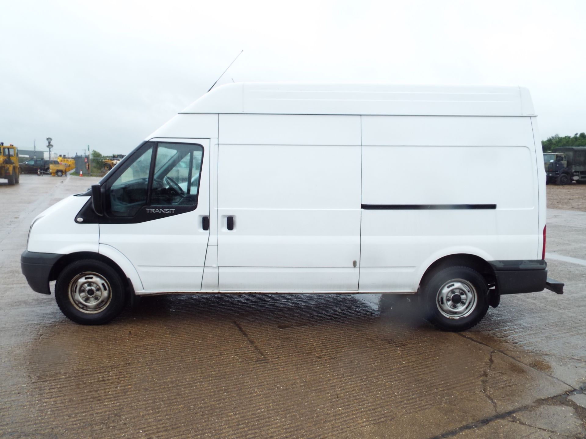 Ford Transit 110 T330 High Roof Panel Van - Image 4 of 22