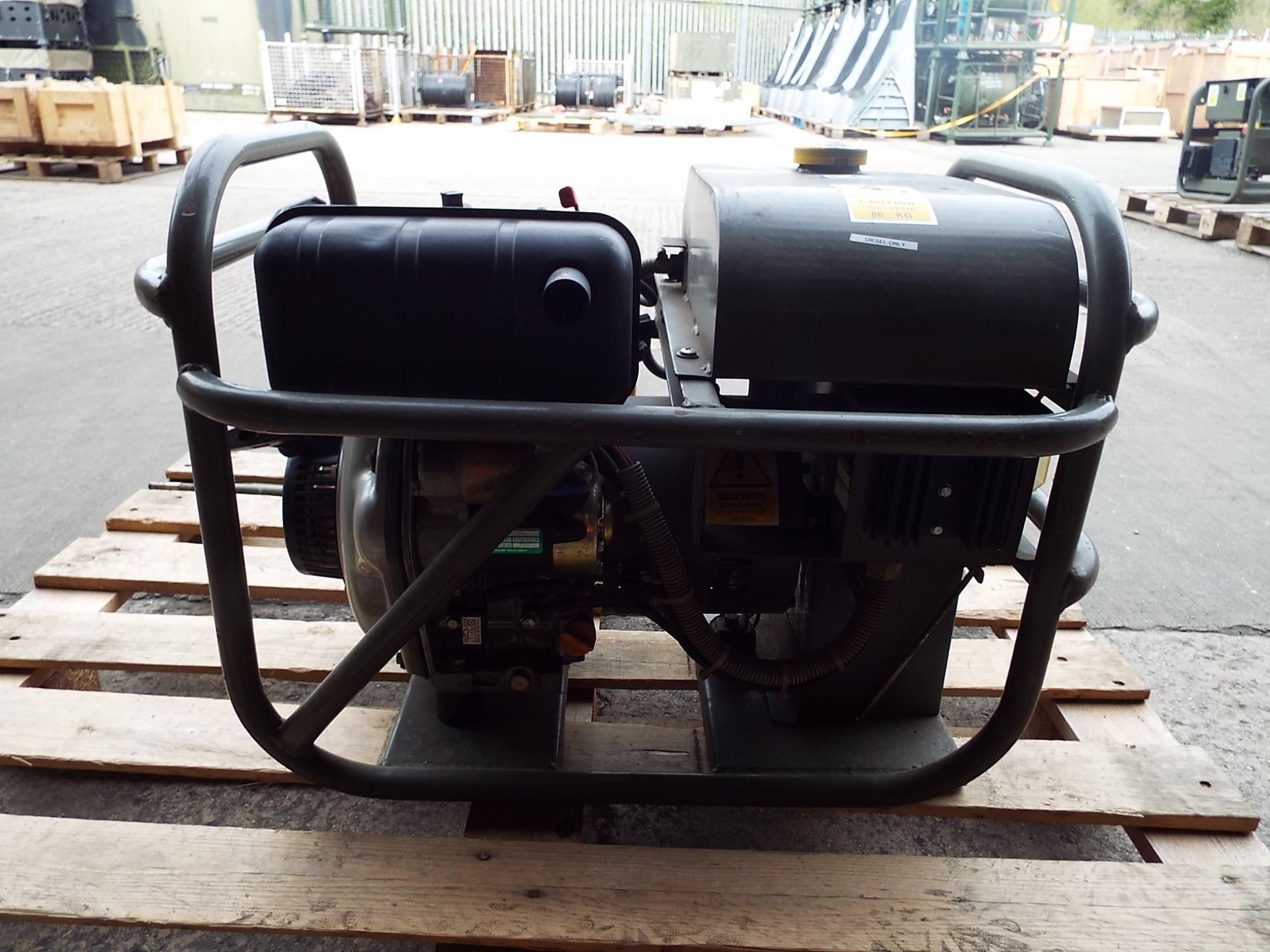 Harrington / Yanmar 1 kW, 28.5V Diesel Generator / Battery Charger - Image 5 of 9