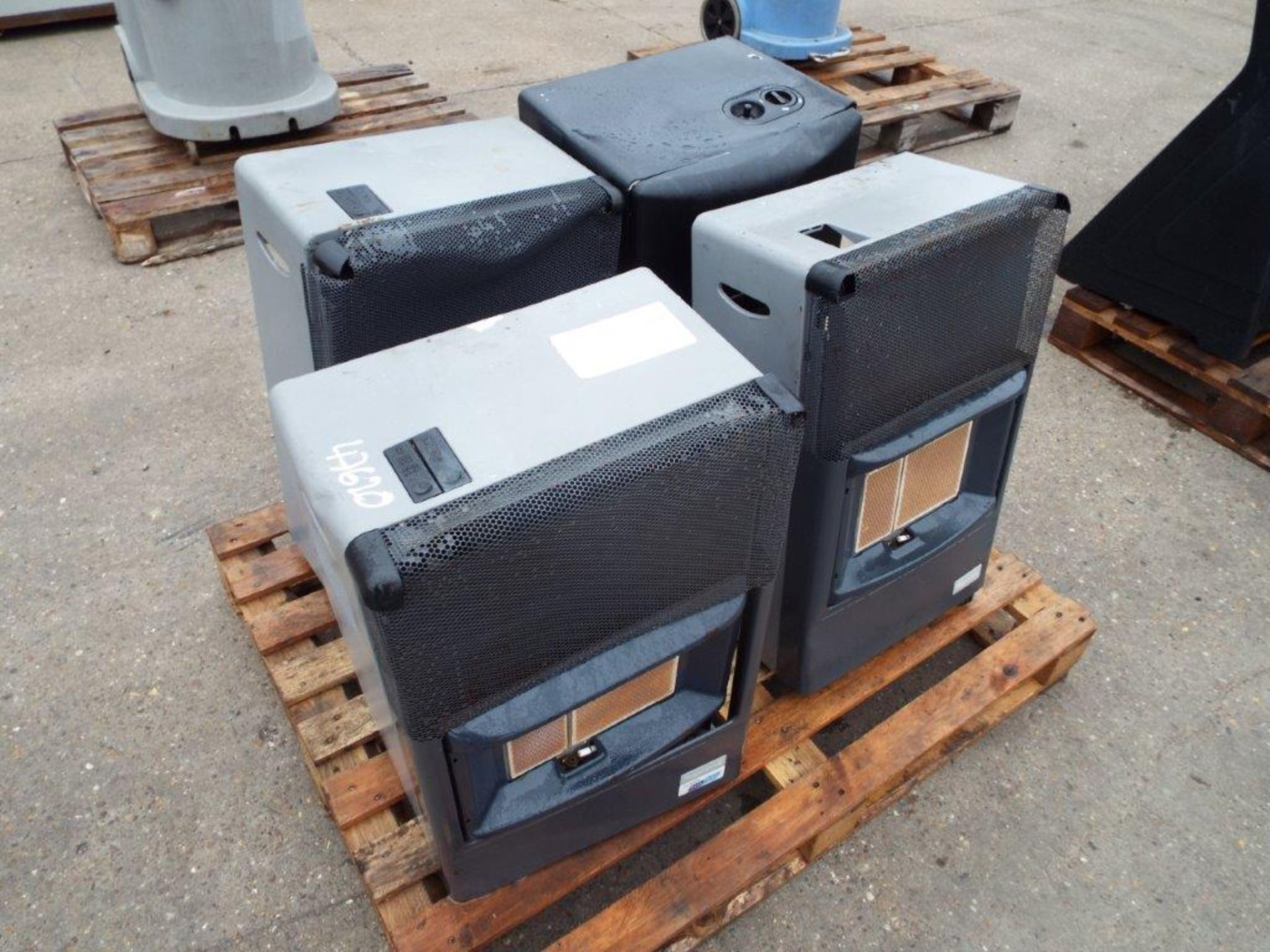 4 x Portable Gas Cabinet Heaters