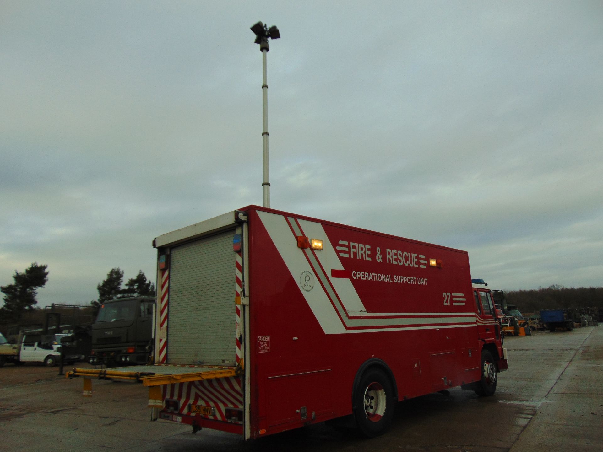 1993 Volvo FL6 18 4 x 2 Incident Response Unit complete with a 1000 Kg Tail Lift - Image 16 of 37