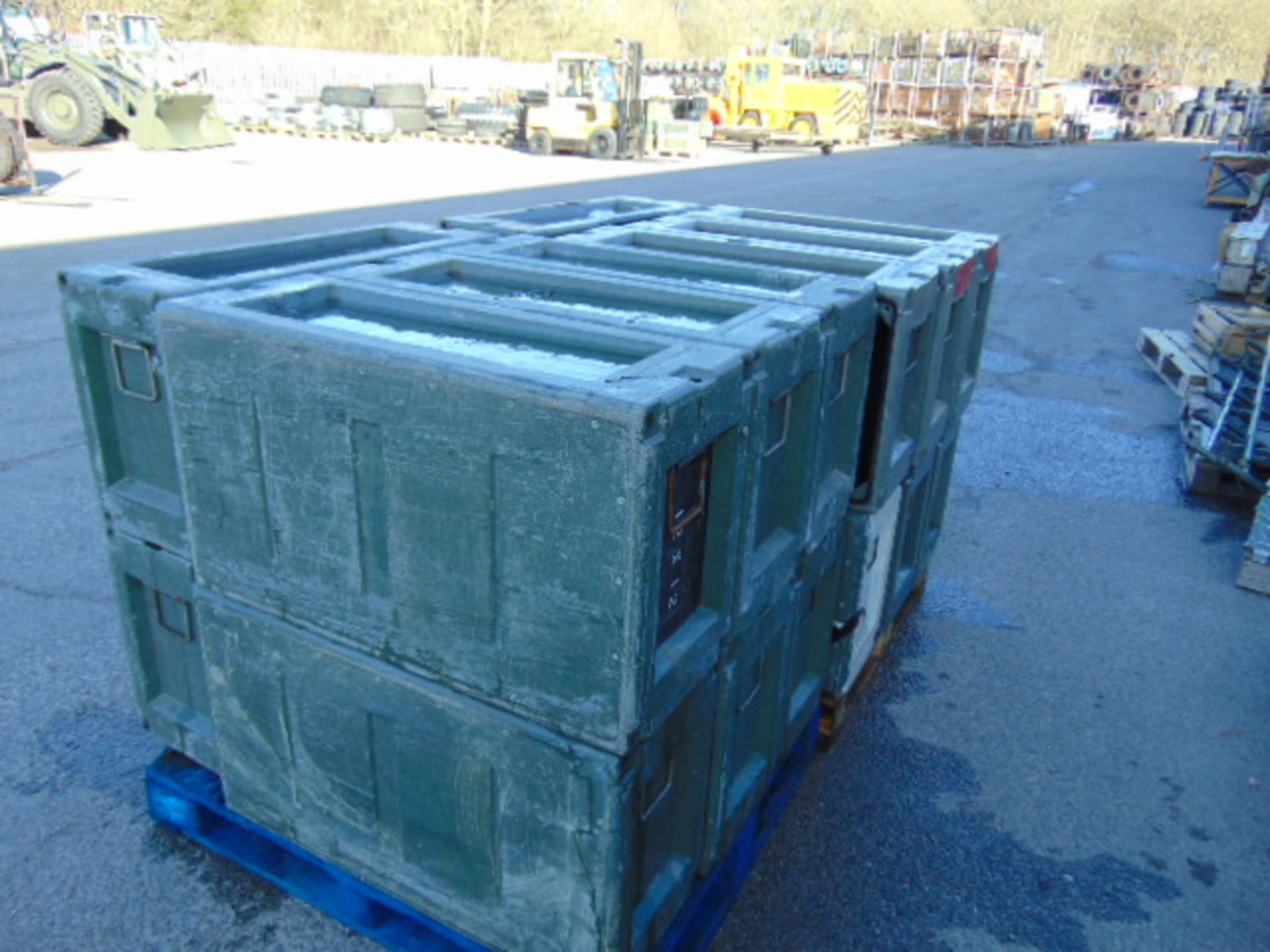 16 x Heavy Duty Interconnecting Storage Boxes - Image 2 of 5