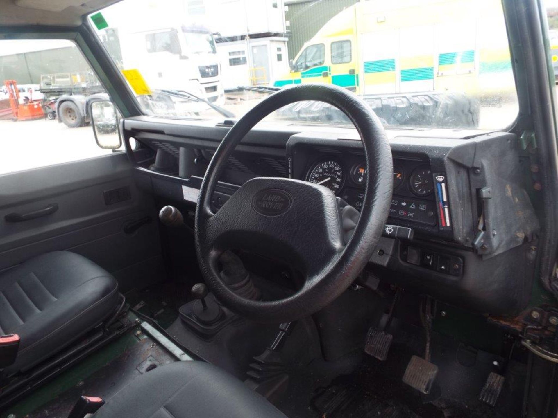 Land Rover Defender 110 300TDi Truck Cab Pick Up - Image 11 of 24