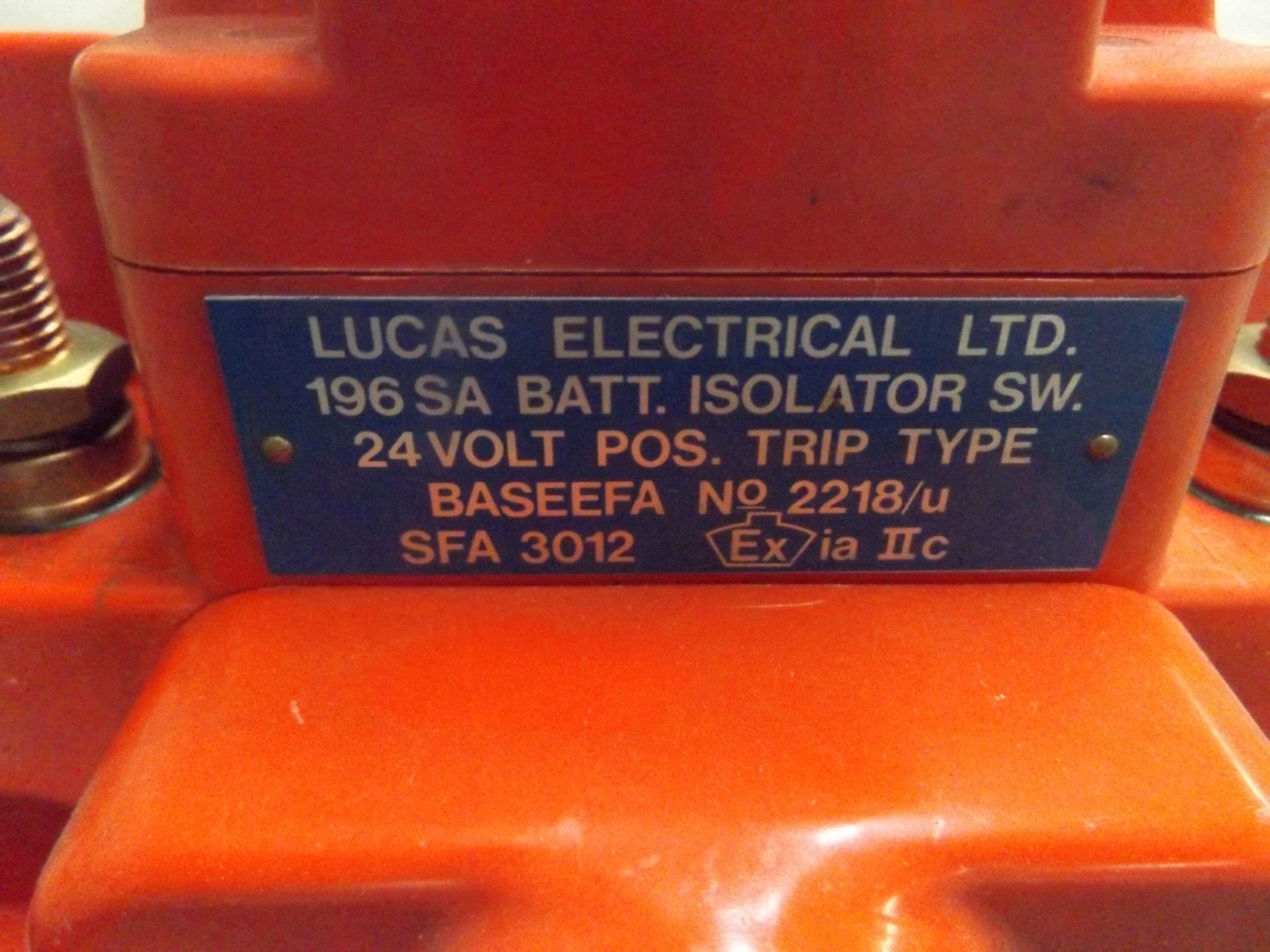 Lucas 196SA Battery Isolation Switch - Image 5 of 6