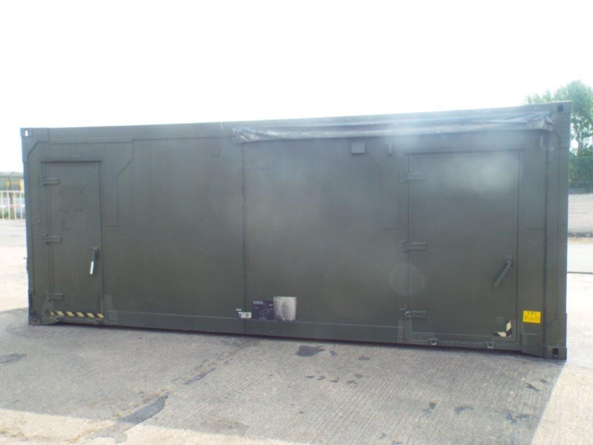 20ft ISO Shipping Container/ Office Unit C/W Twist Locks, Work Stations, Electrics, Lights etc - Image 23 of 28
