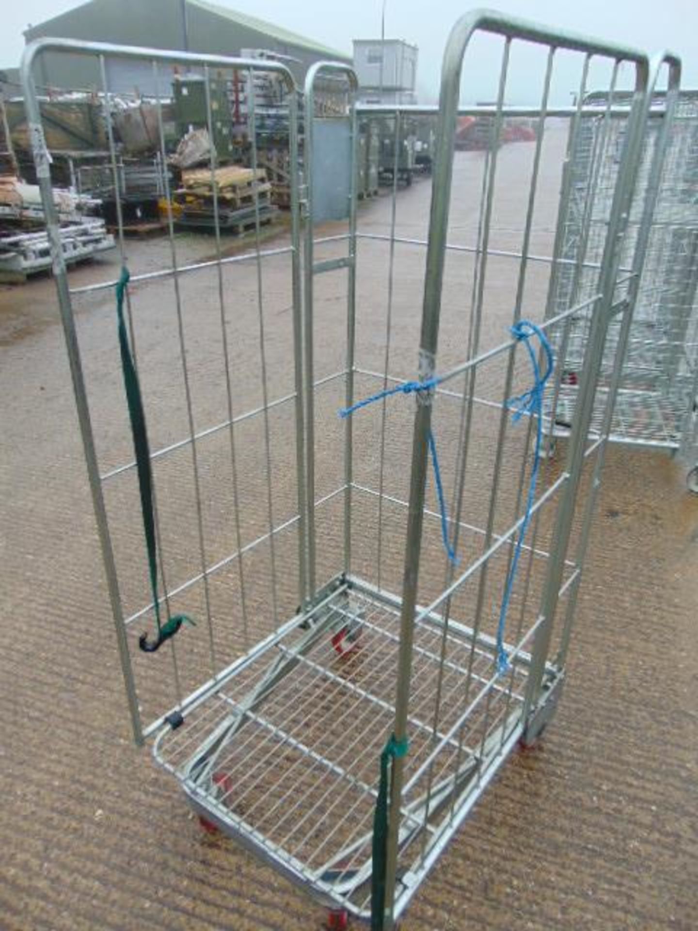 Qty 5 x Stock Cages - Image 5 of 7