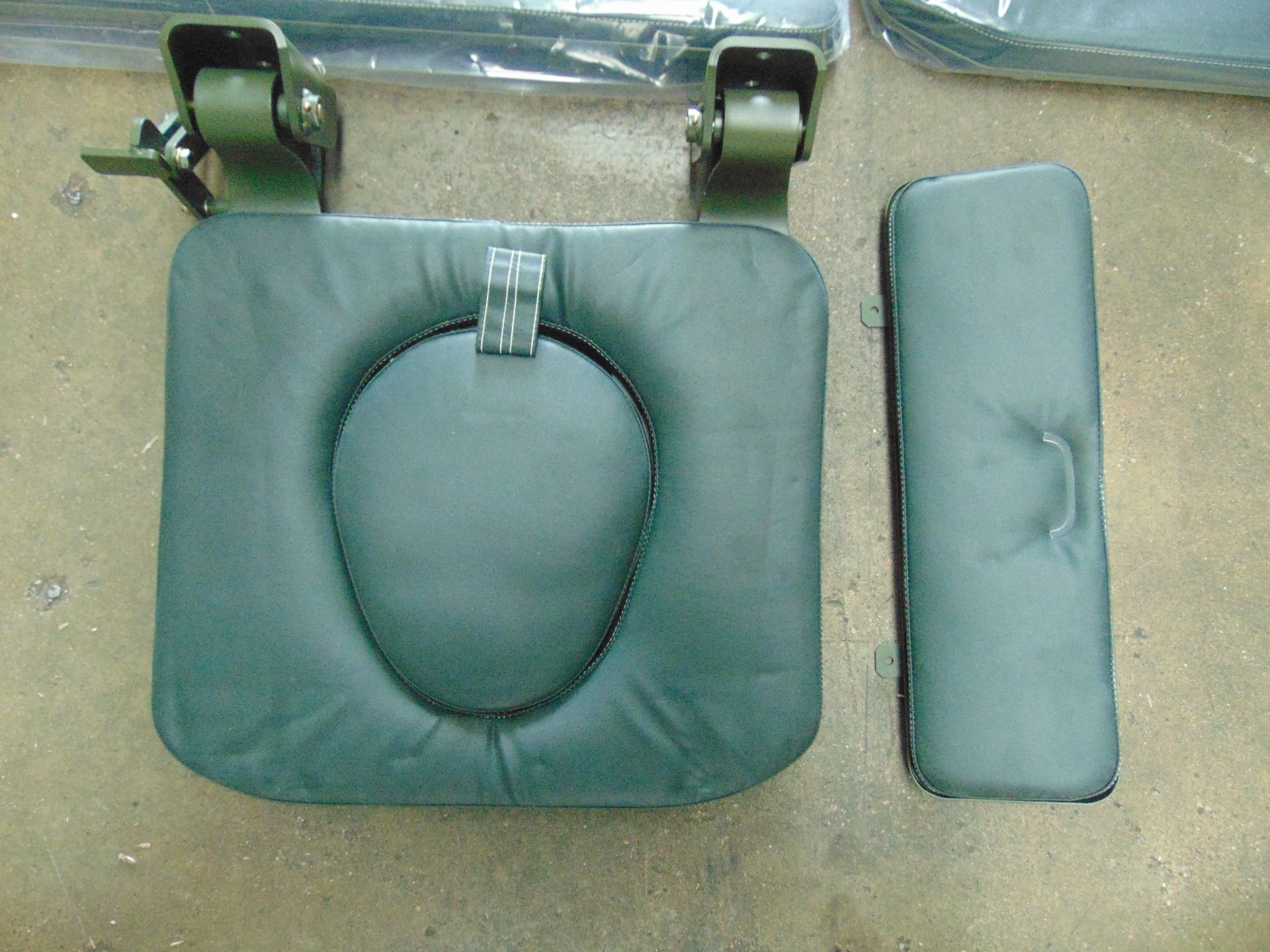 4 x Unissued FV Crew Seating Assembly - Bild 4 aus 8