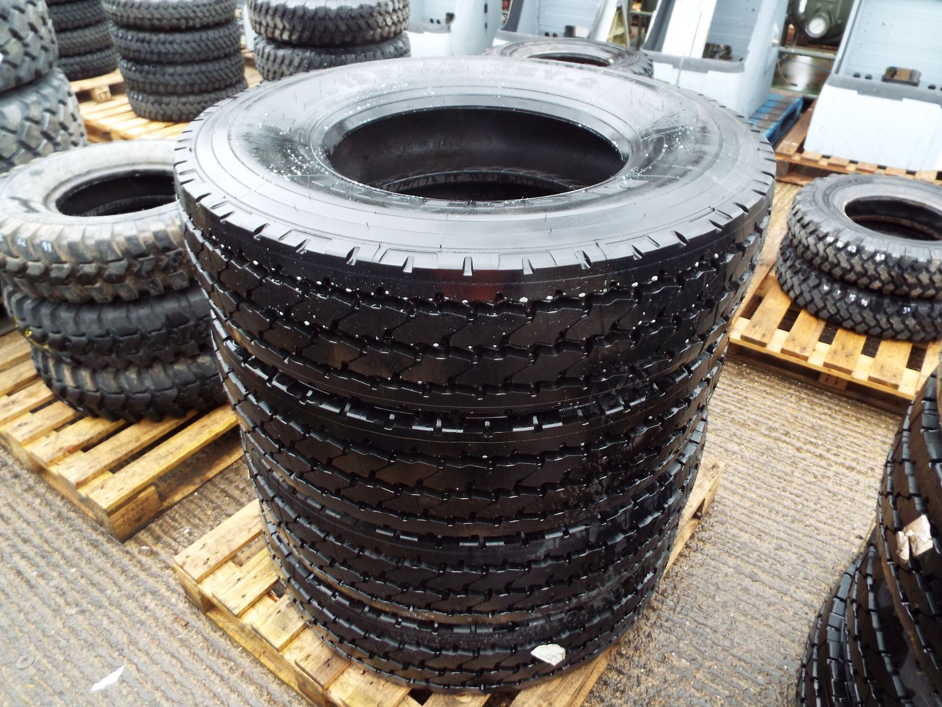4 x Michelin XZY-2 12.00 R22.5 Tyres