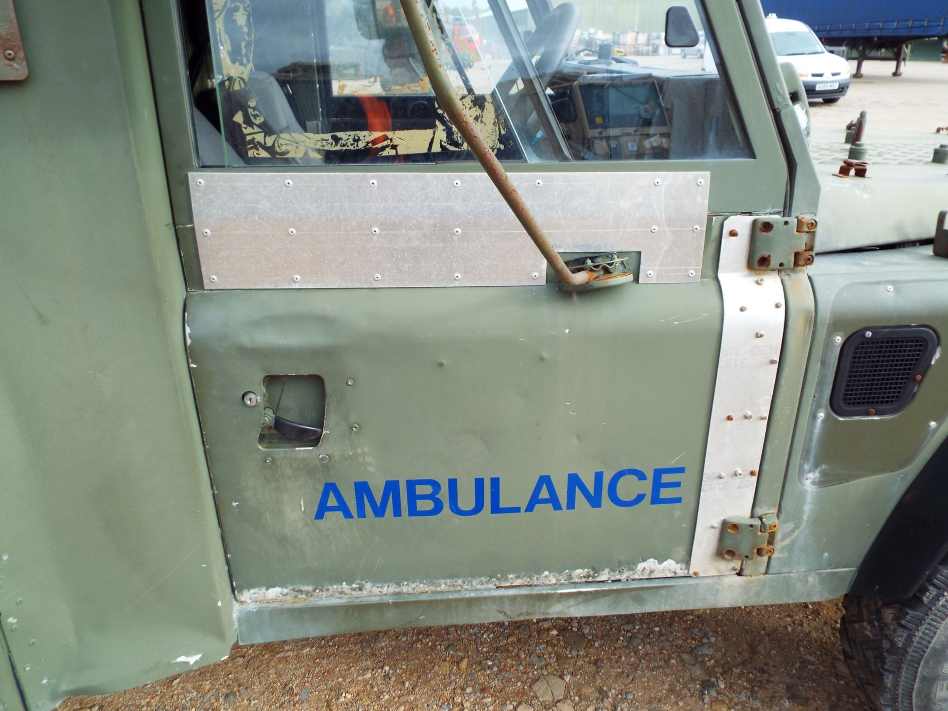 Military Specification Land Rover Wolf 130 ambulance - Image 24 of 28